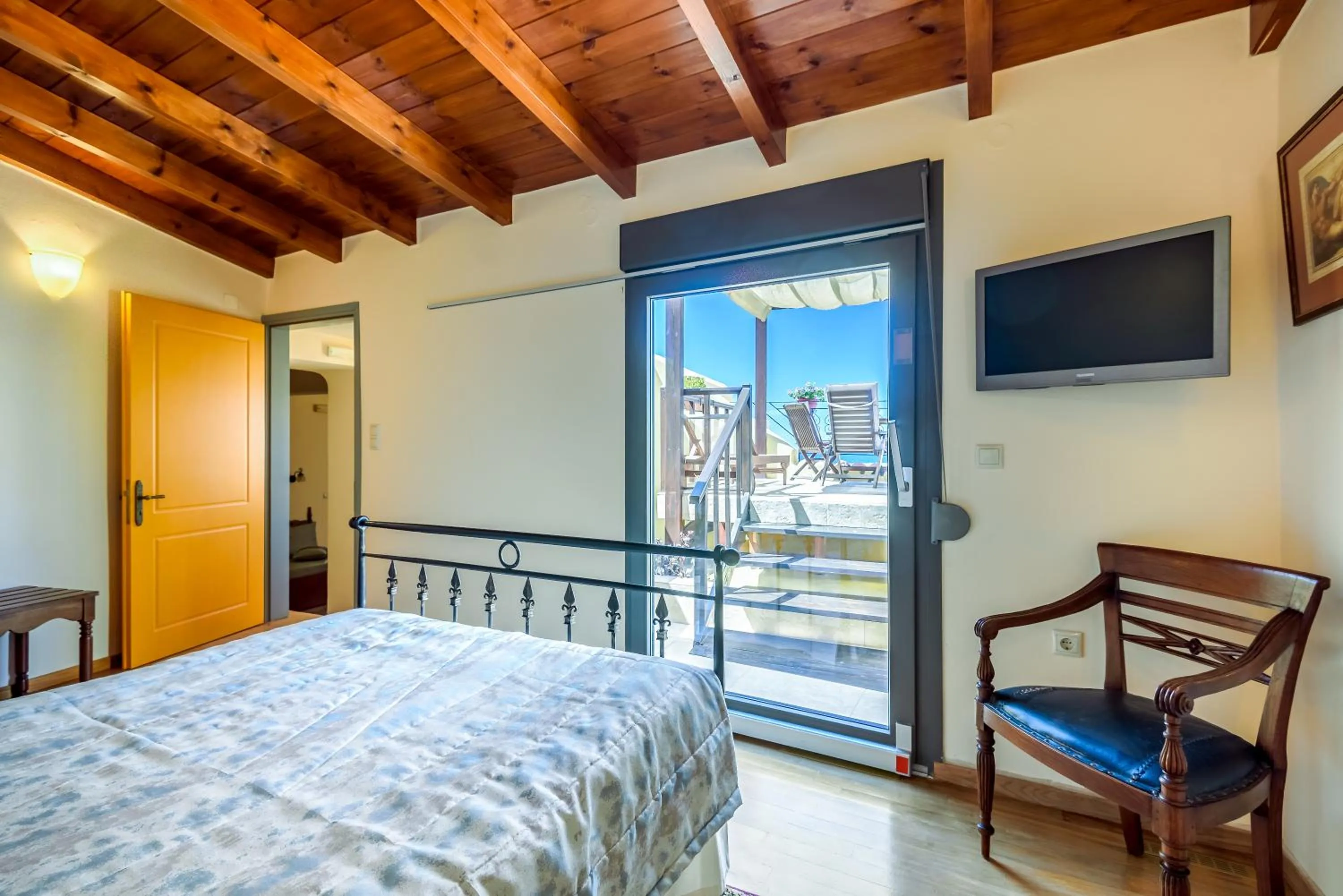 Bed in Belmondo Hotel