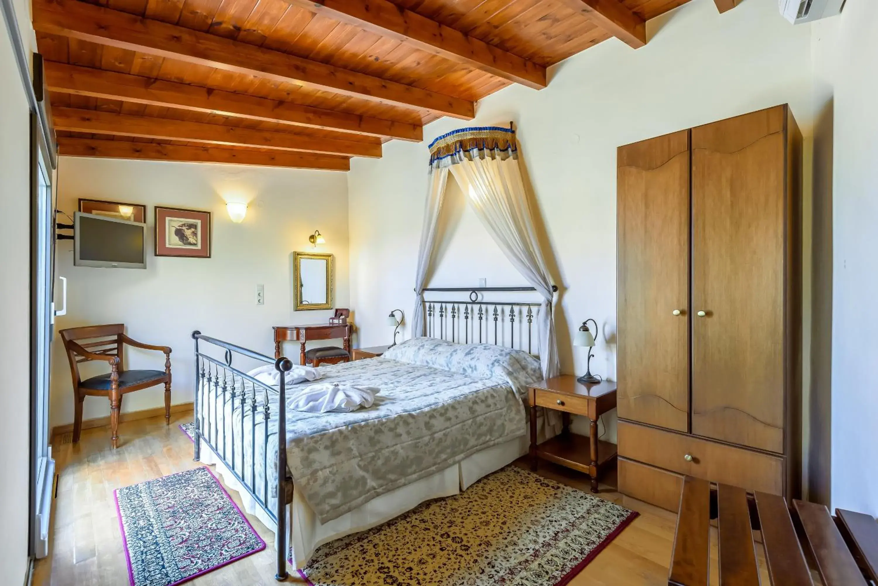 Bed in Belmondo Hotel Bed in Belmondo Hotel