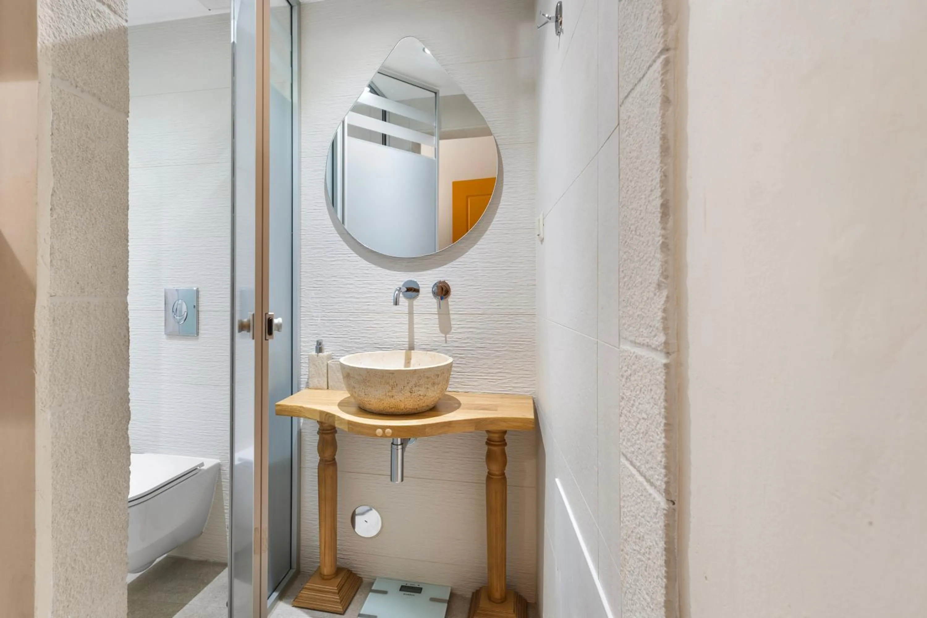 Bathroom in Belmondo Hotel