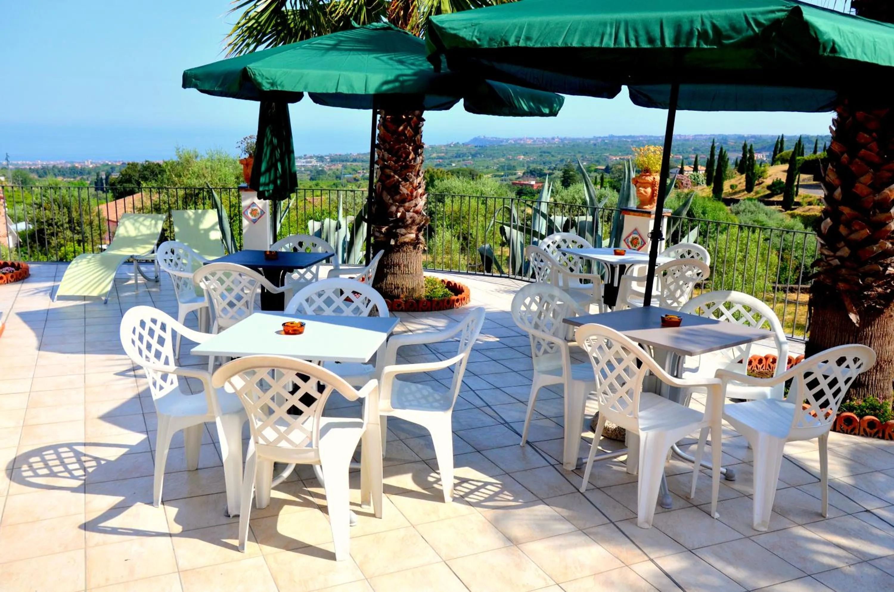 Balcony/Terrace in La Casa del Melograno