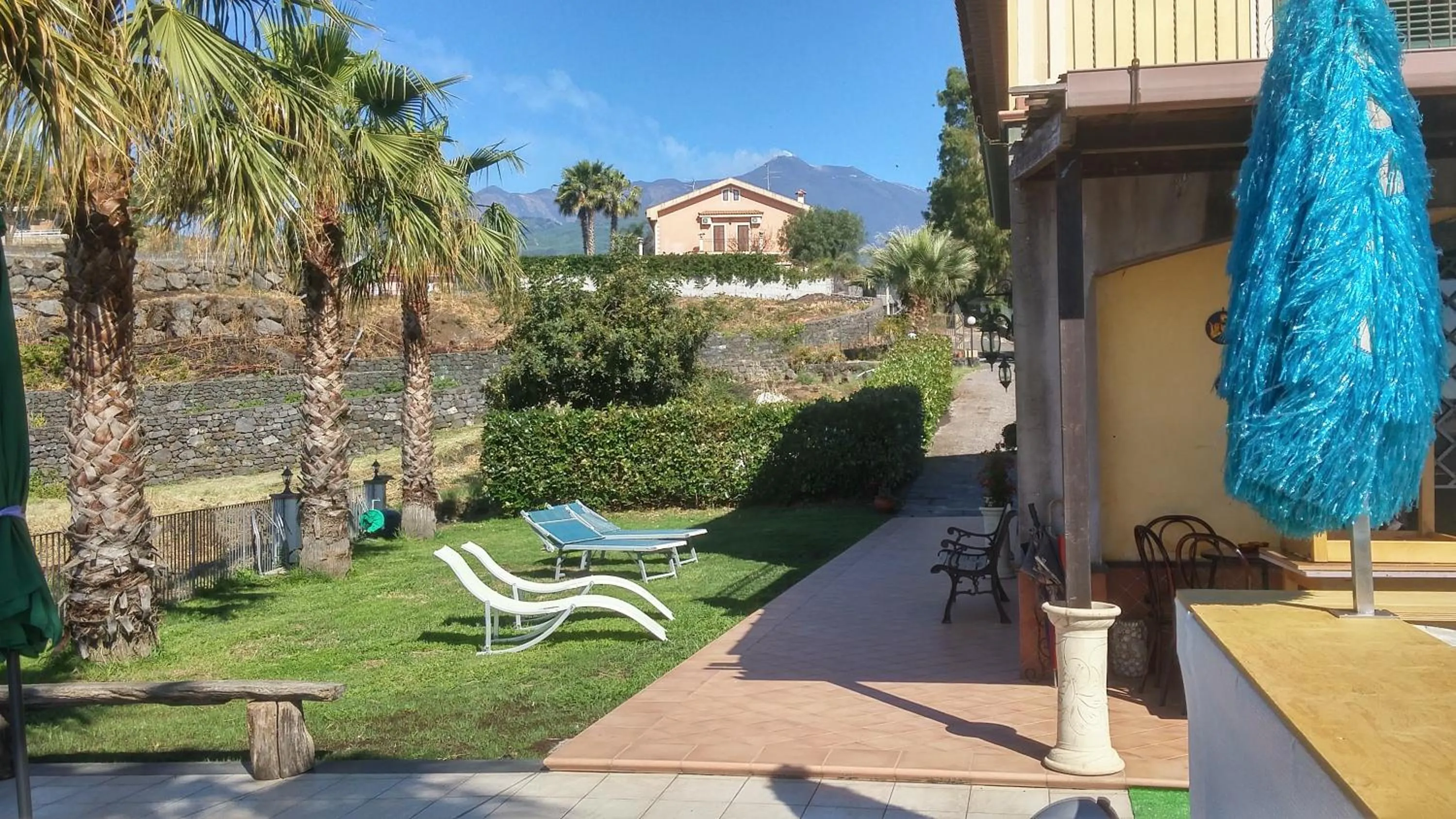 Mountain view in La Casa del Melograno