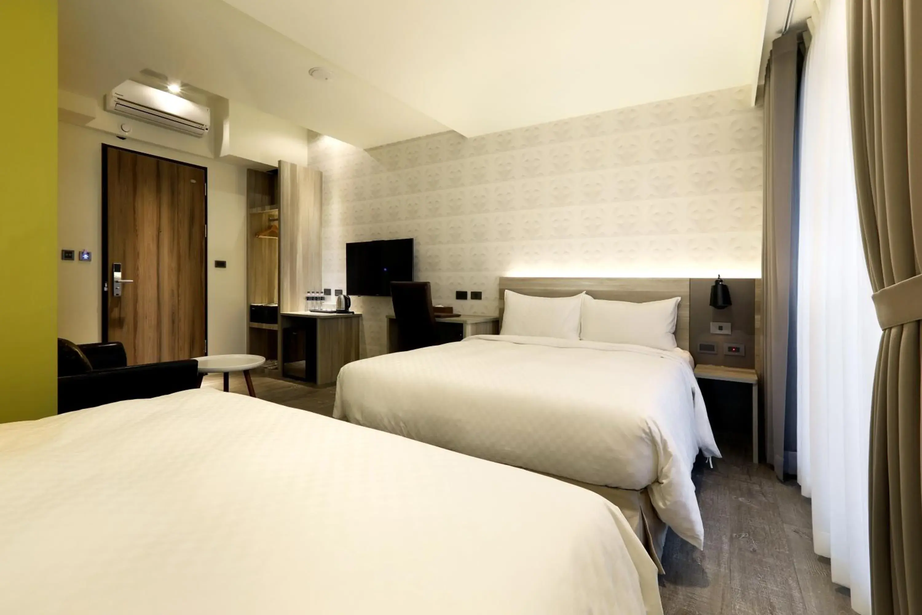 Photo of the whole room, Bed in Kun Tour Photo of the whole room, Bed in Kun Tour