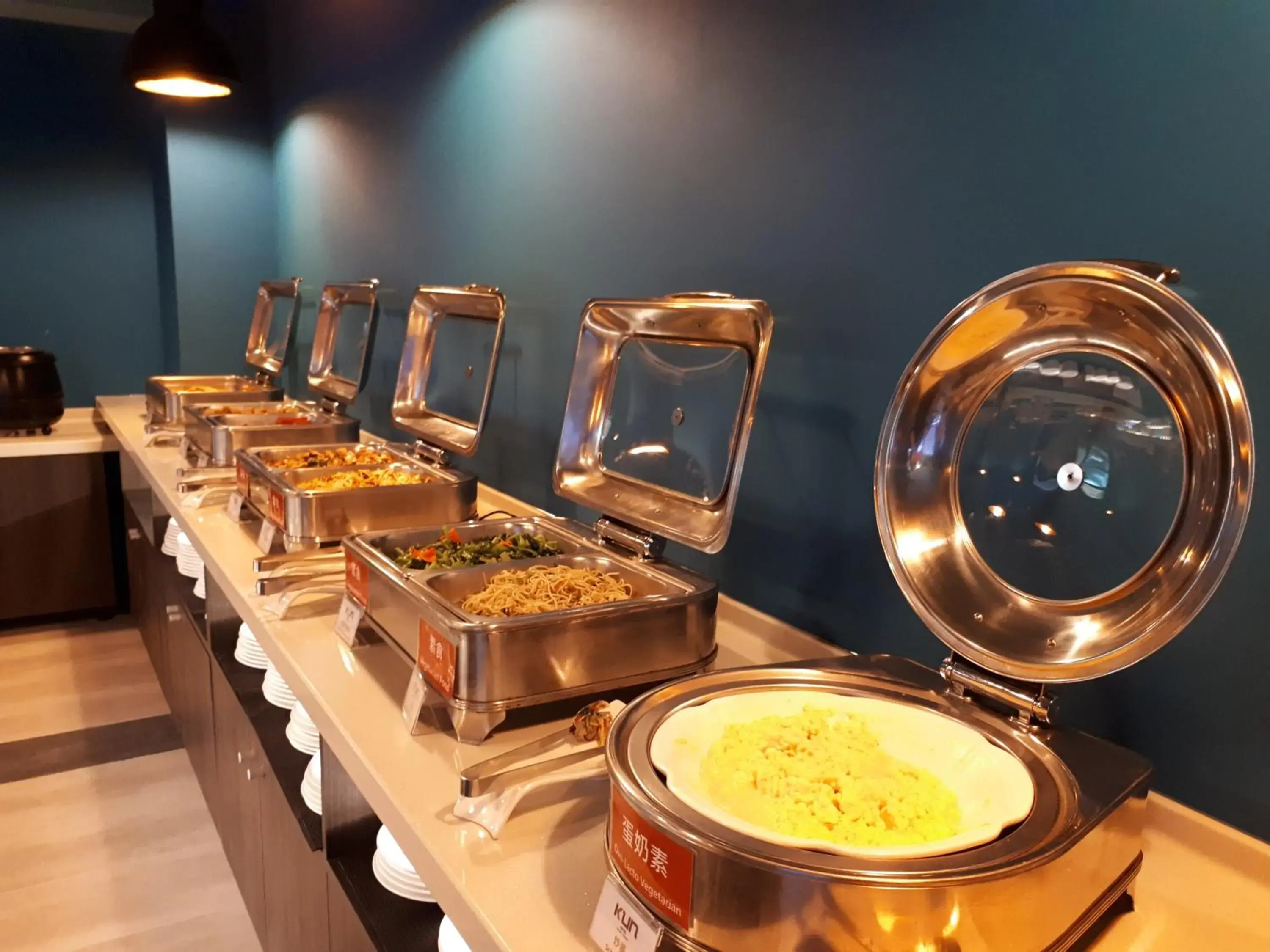 Buffet breakfast in Kun Tour Buffet breakfast in Kun Tour