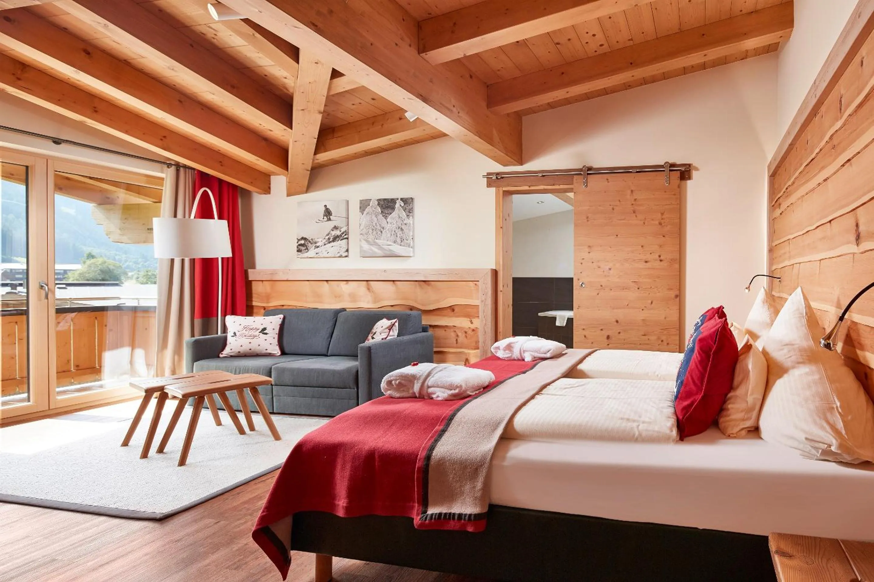 Photo of the whole room, Bed in Hotel Hasenauer 4 Sterne Superior