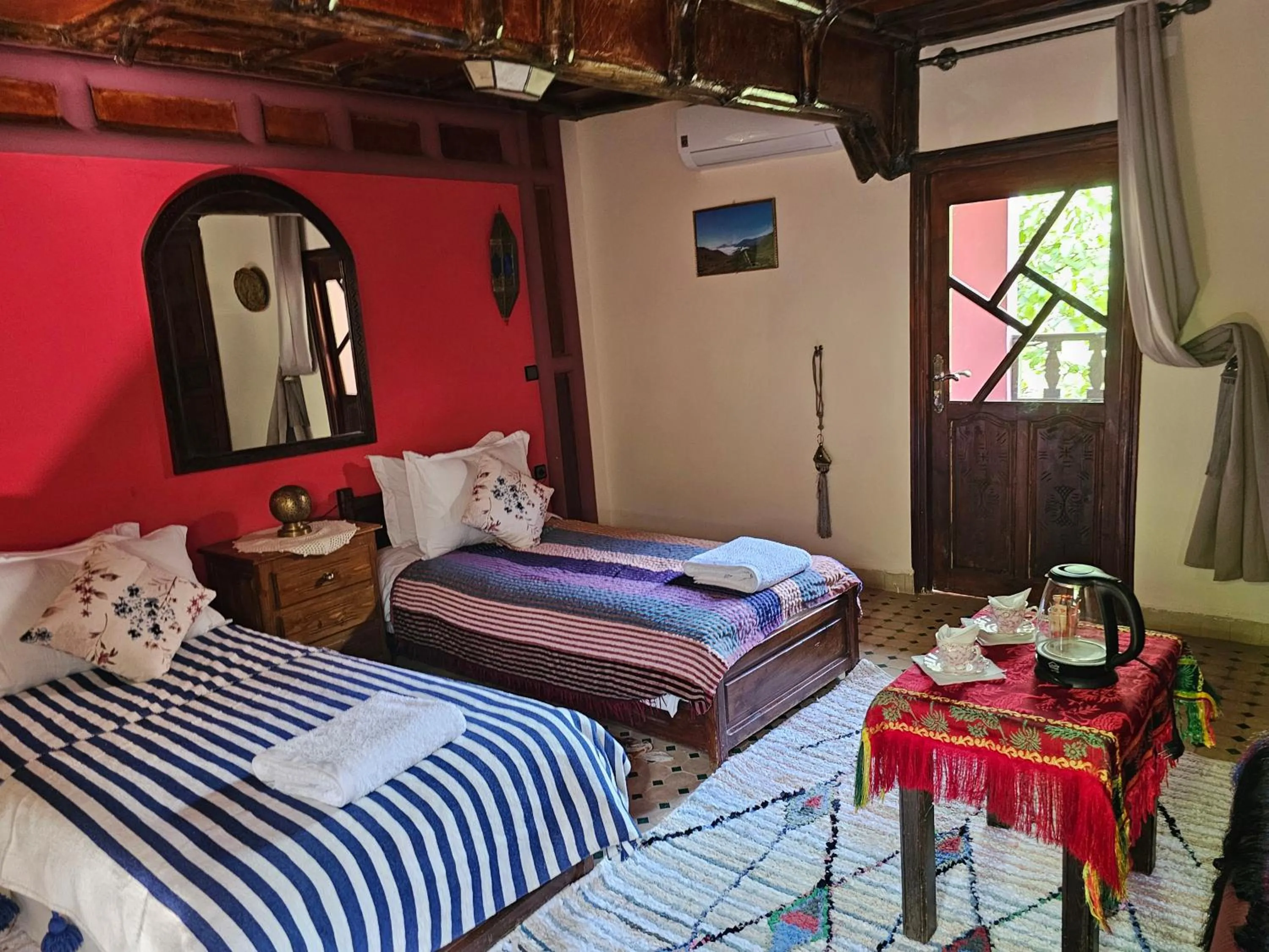 Bedroom, Bed in Riad Oussagou