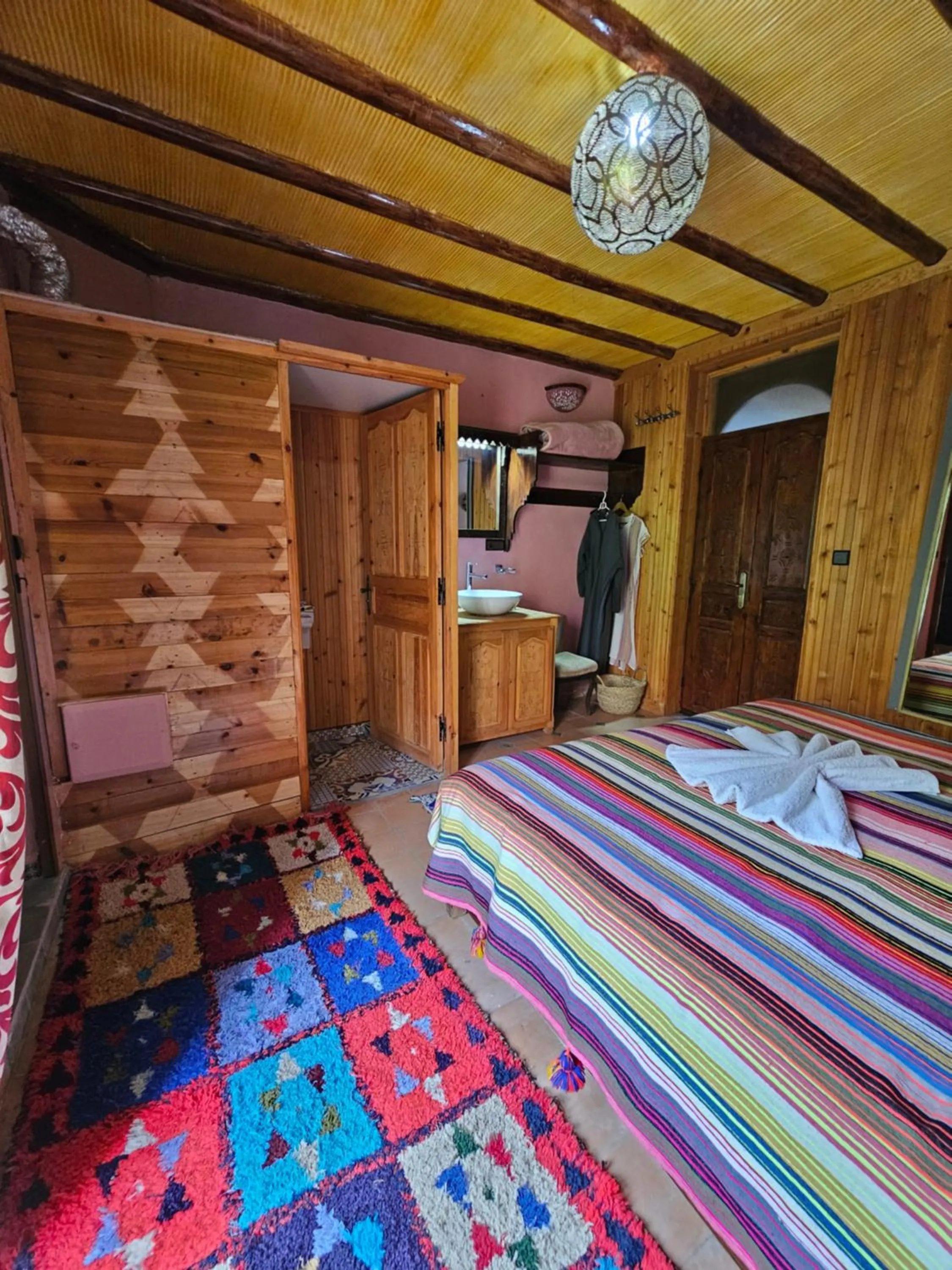 Bed in Riad Oussagou