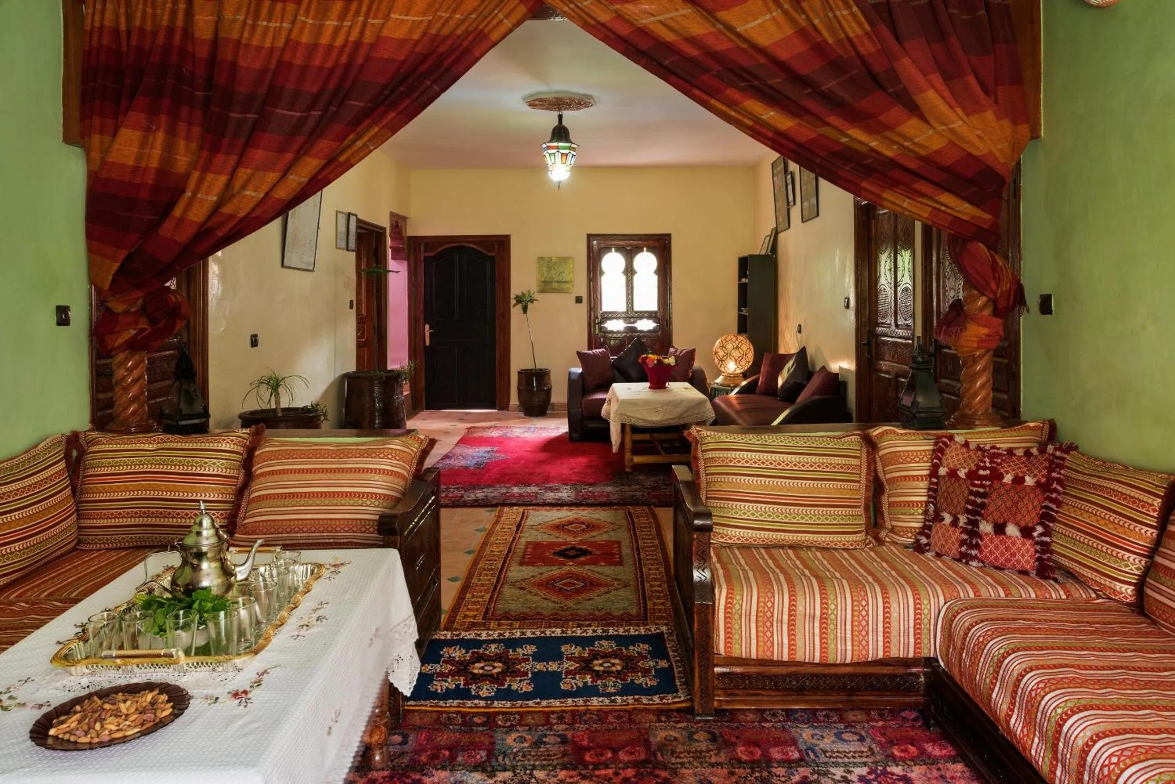 Communal lounge/ TV room in Riad Oussagou