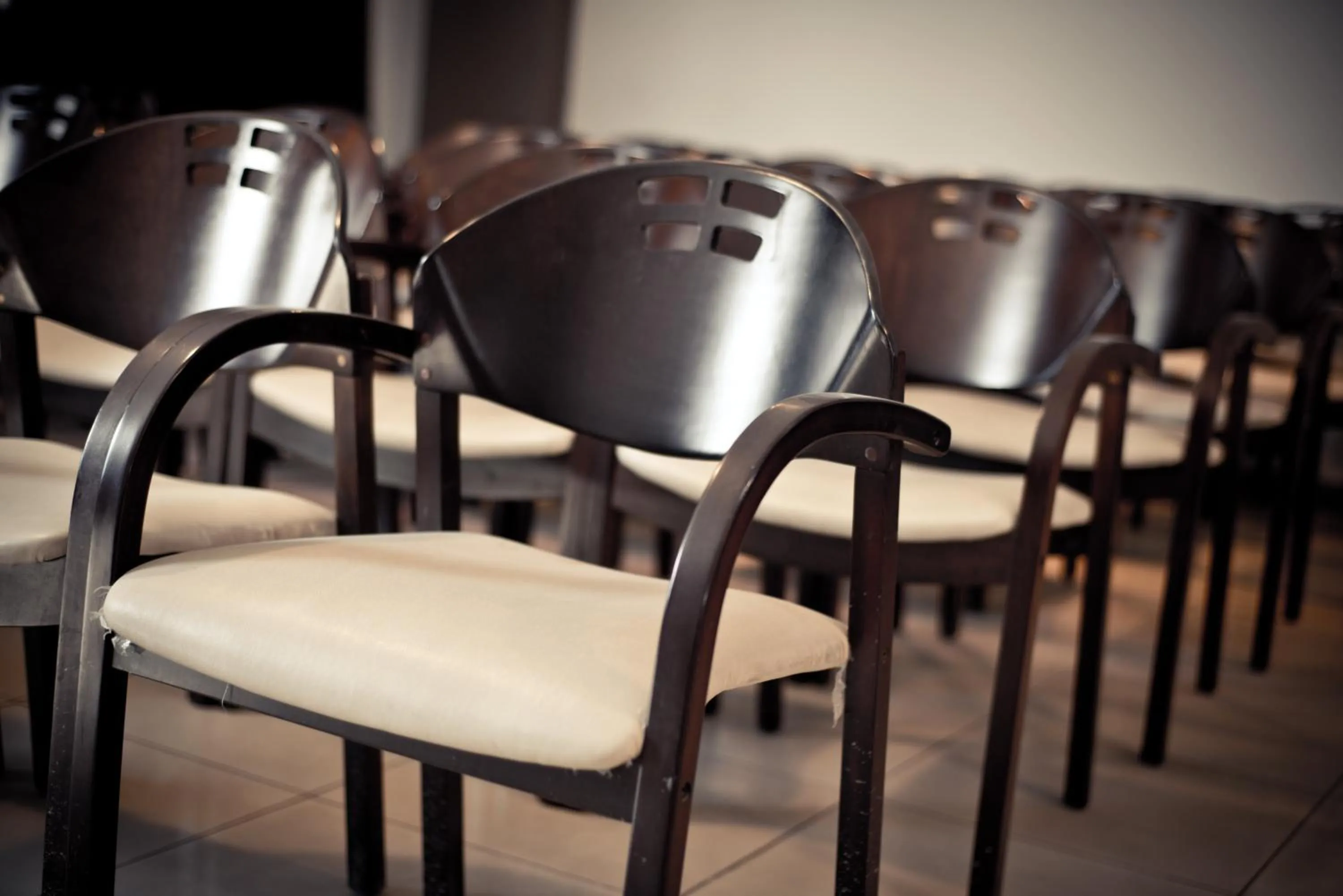 Business facilities in Del Fundador