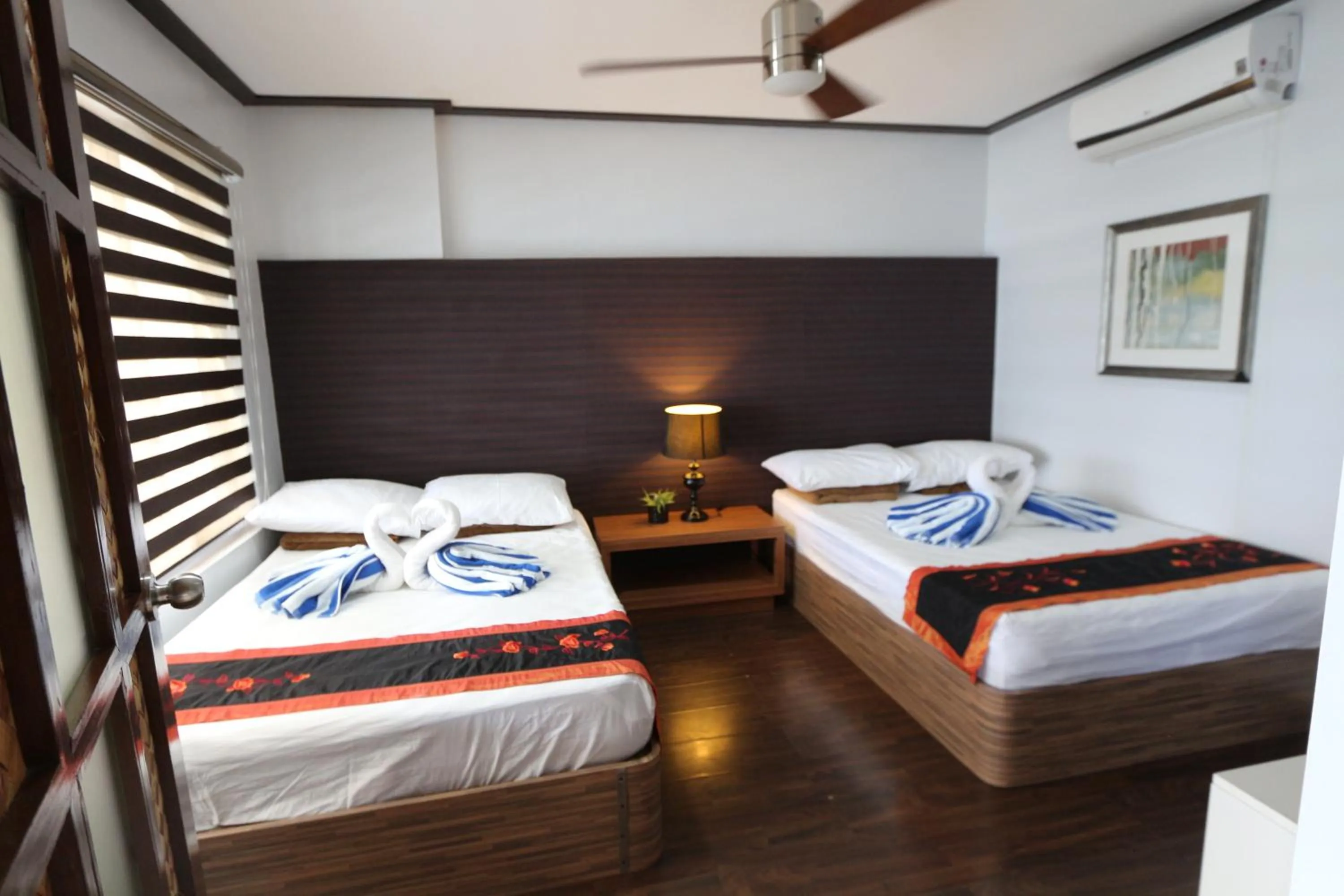 Bedroom, Bed in Noni's Resort