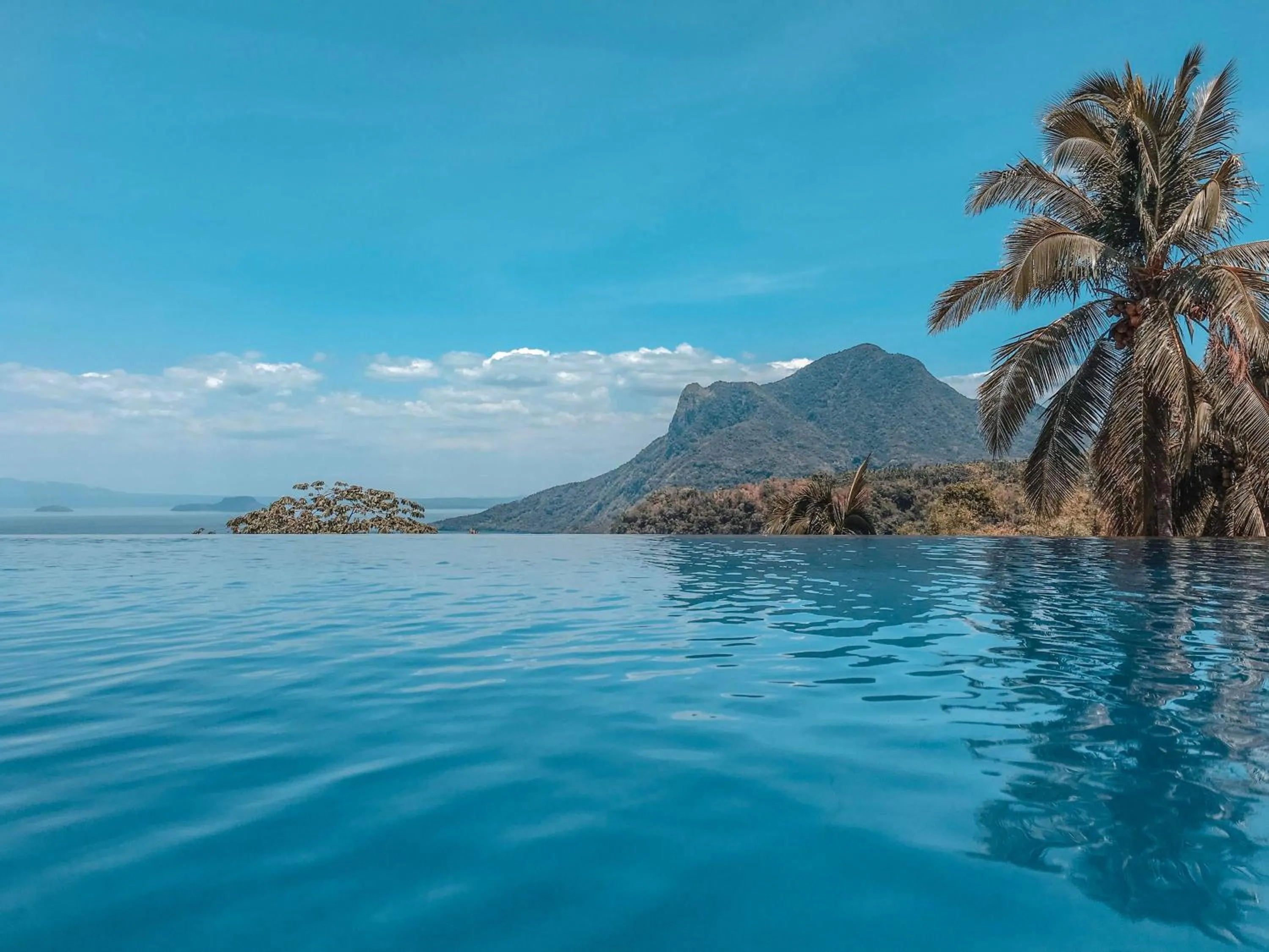 Lake view in Noni's Resort