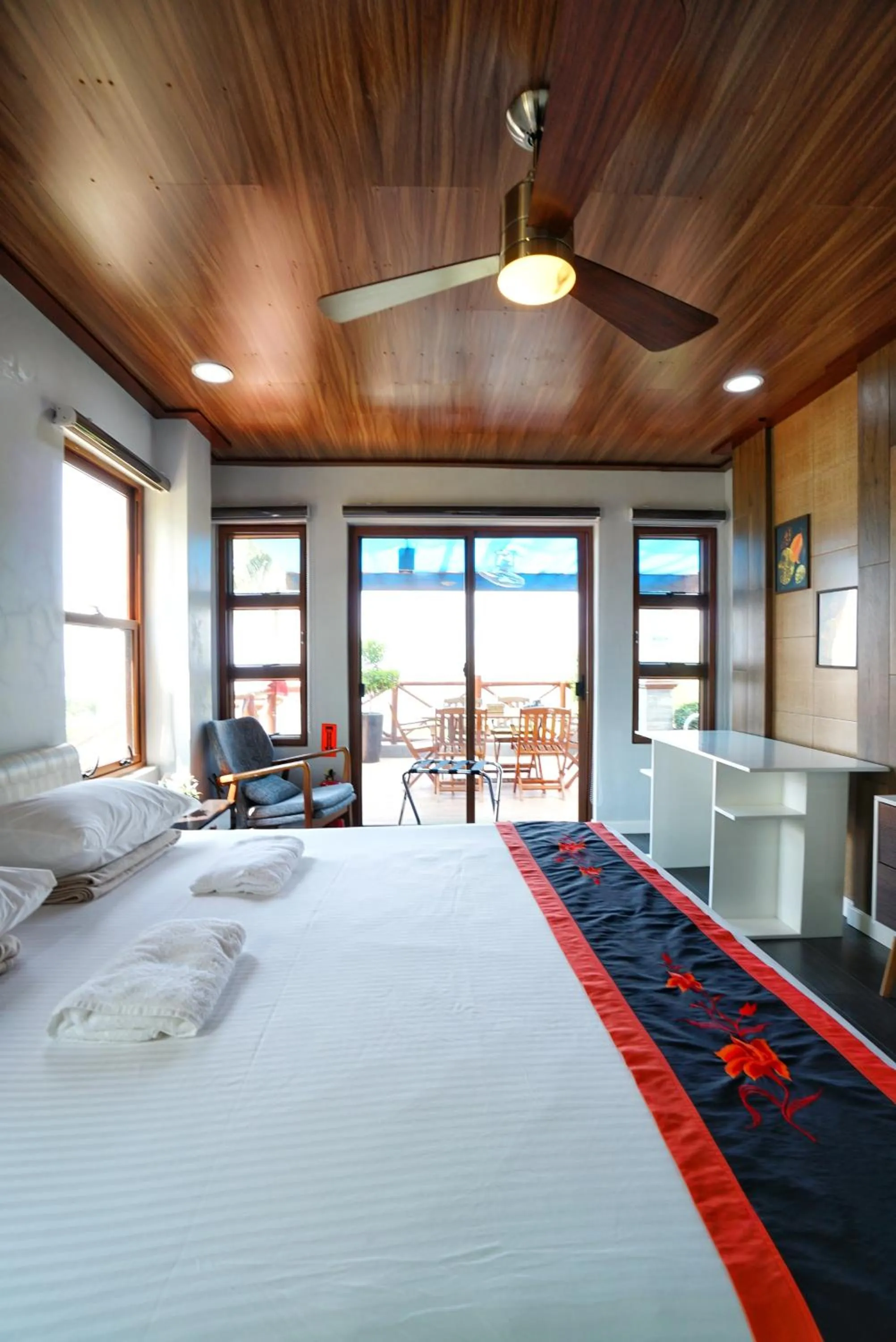 Bed in Noni's Resort