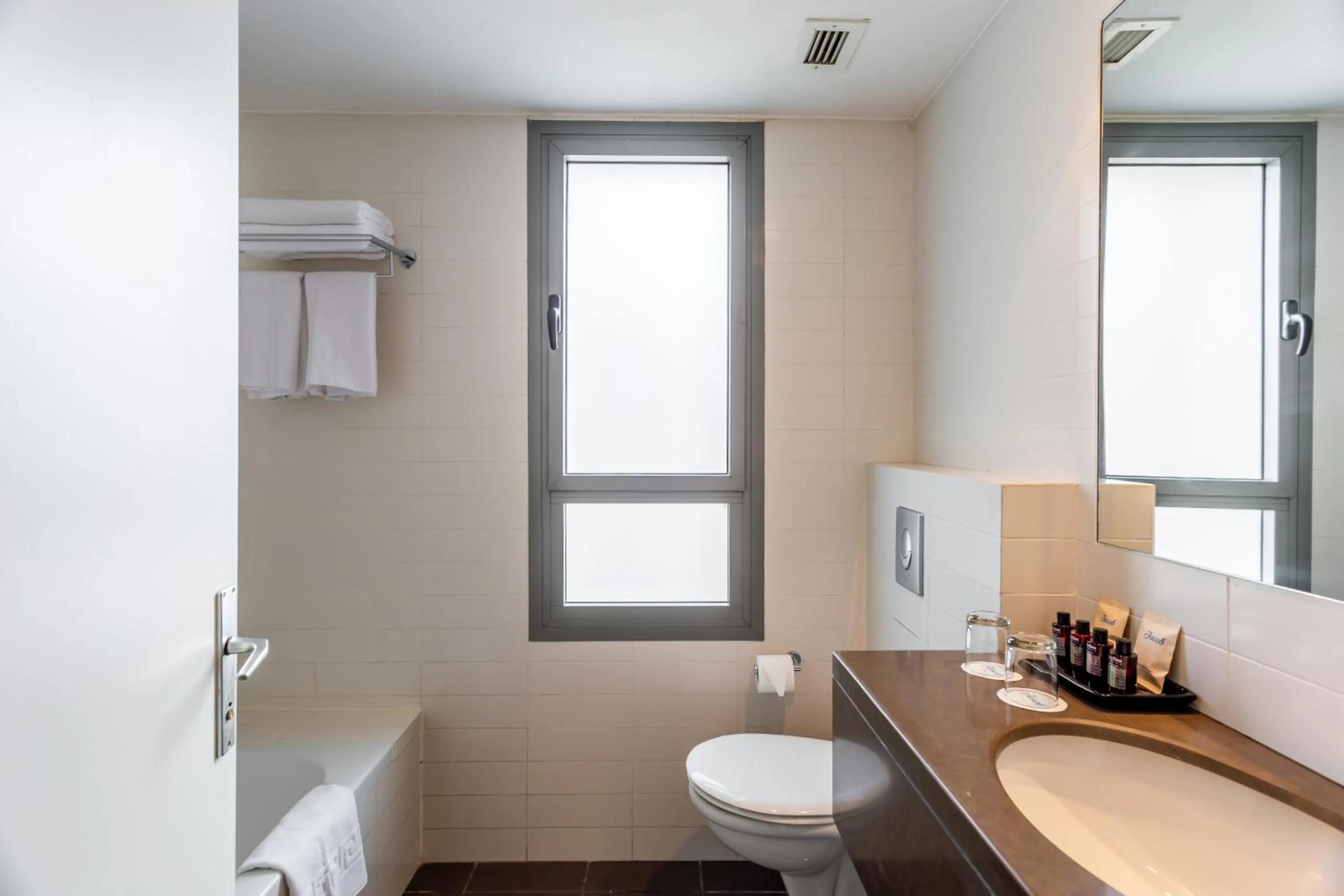 Toilet in Jacob Harmony