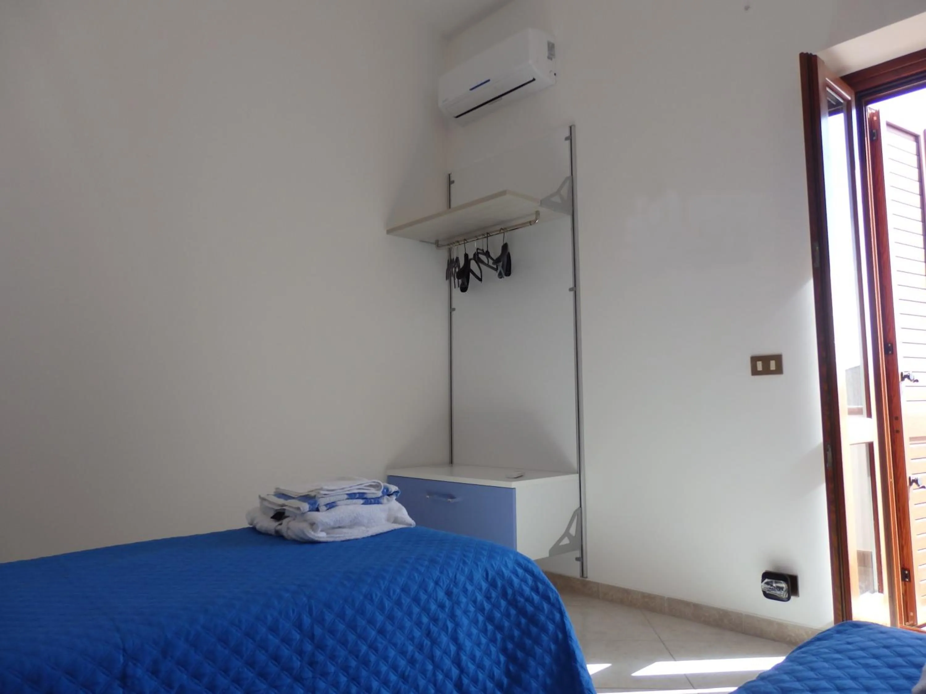 Photo of the whole room in La Casetta