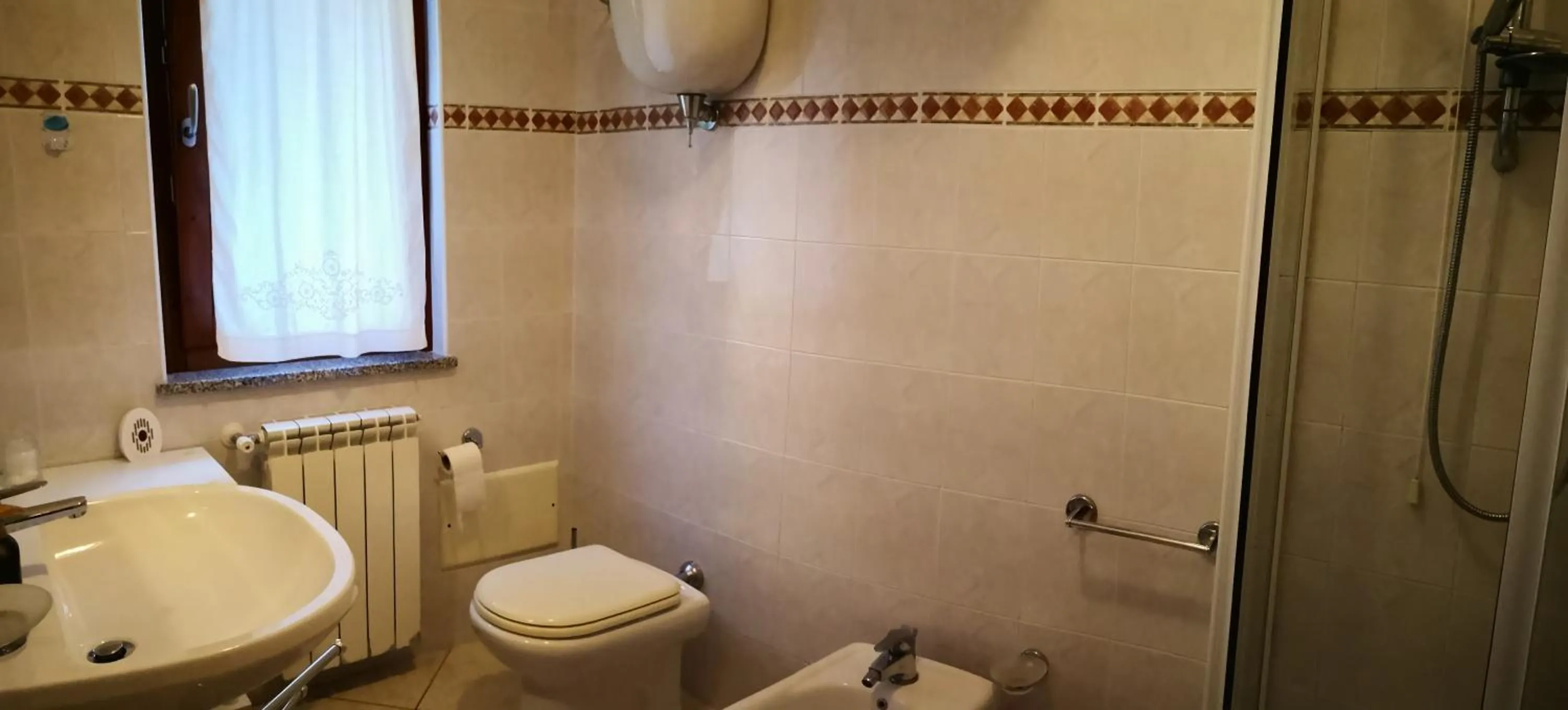 Shower in La Casetta