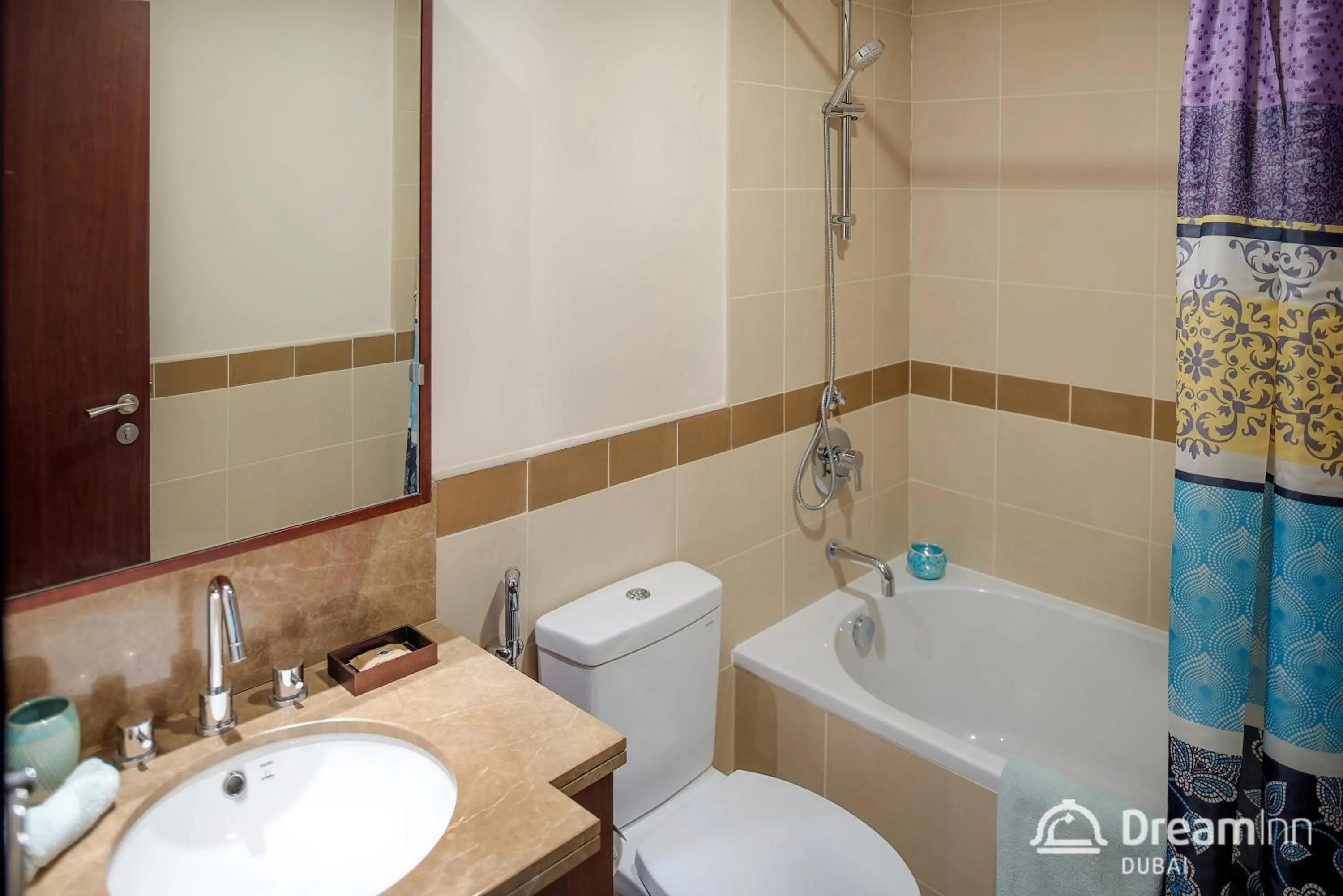 Bathroom in Dream Inn - Apartment with Private Terrace, 29 Boulevard Downtown