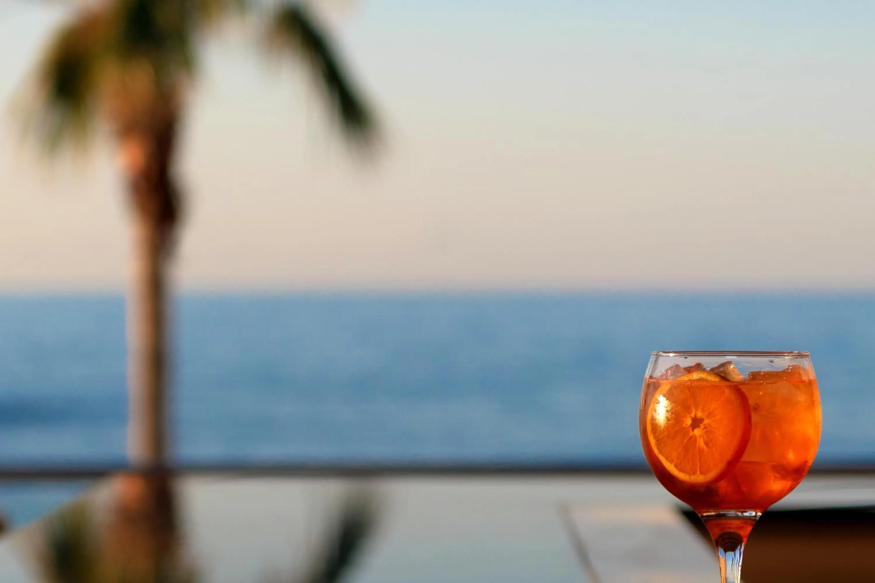 Lounge or bar in High Beach Resort