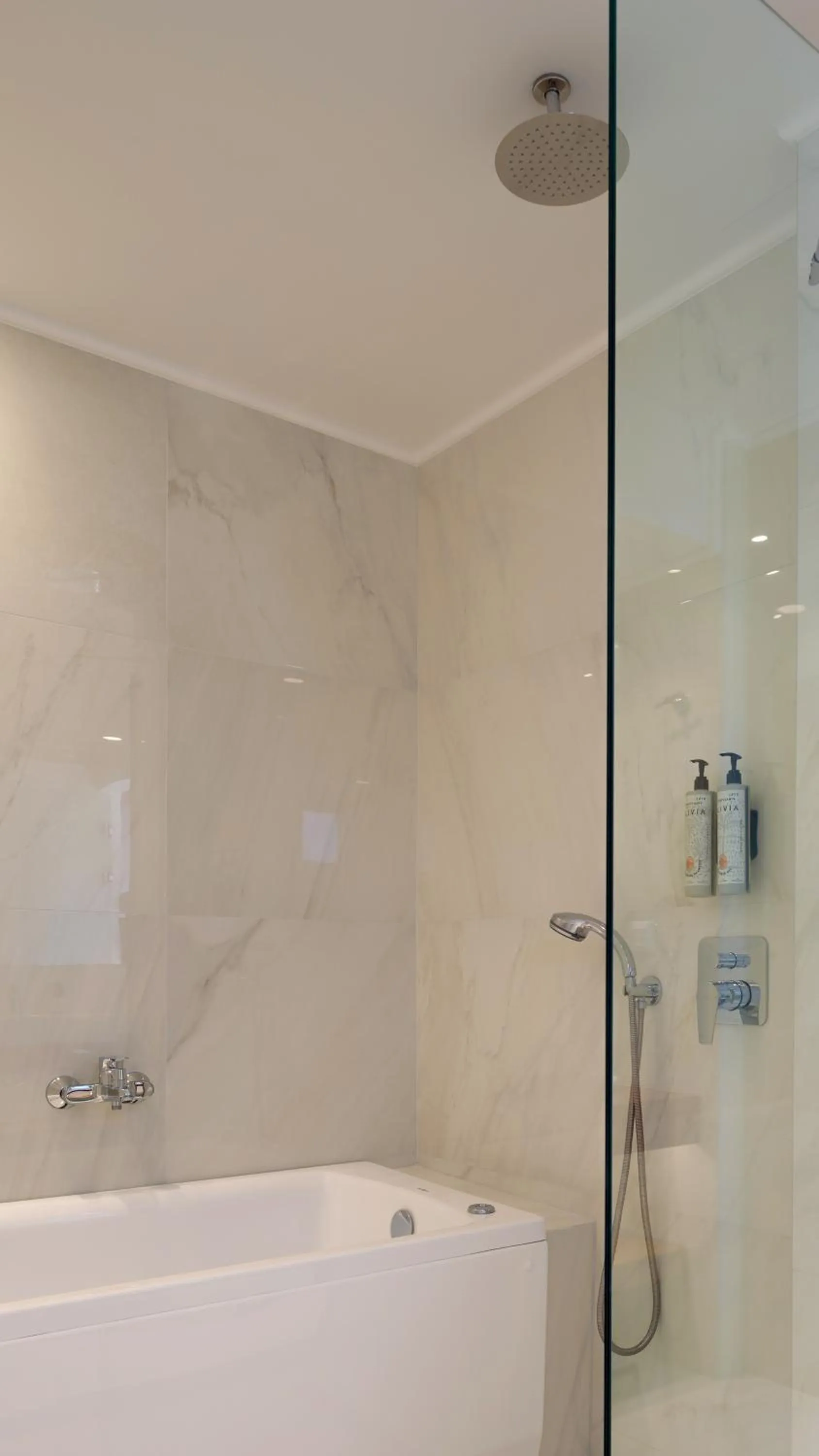 Shower in High Beach Resort