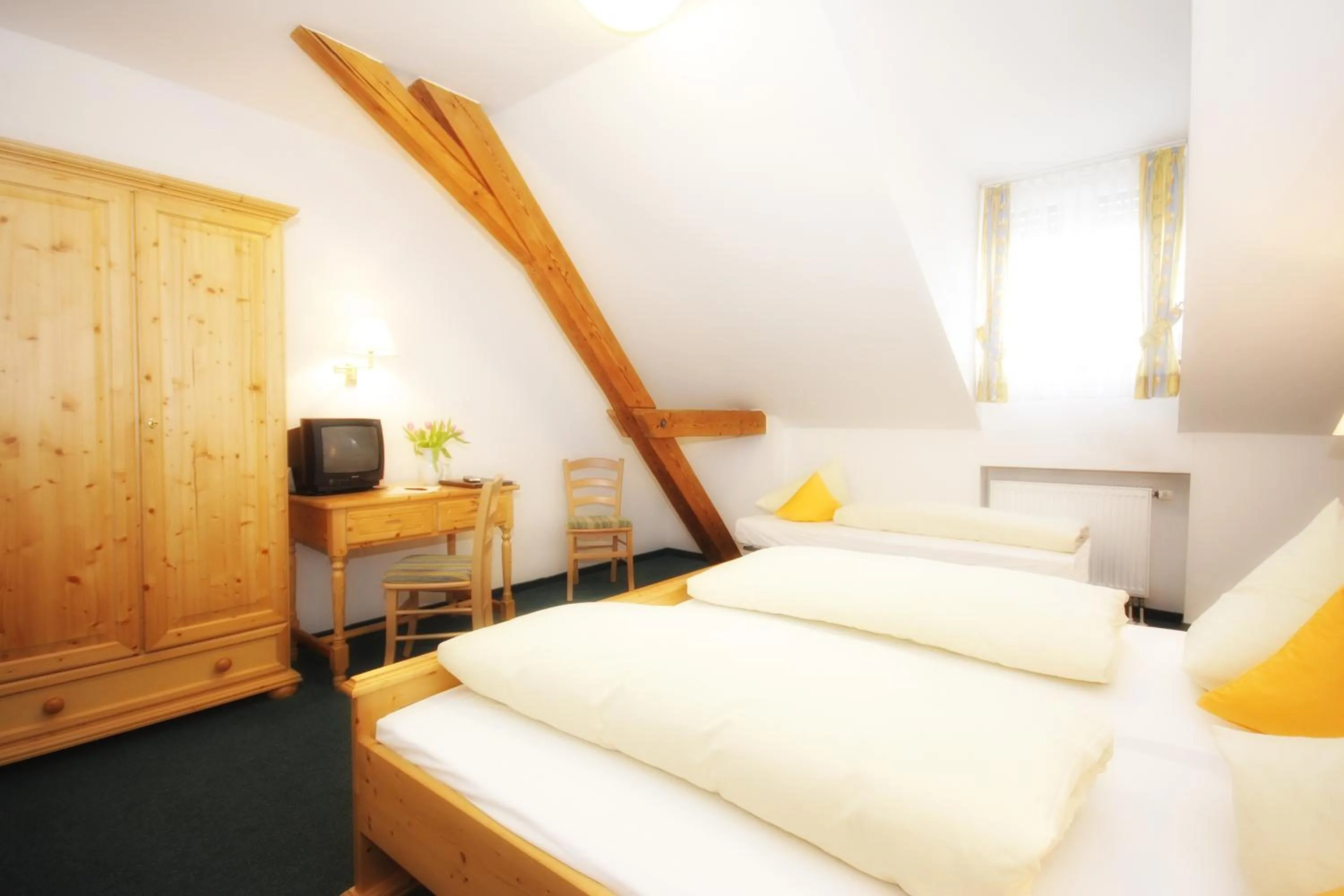 Day, Bed in Hotel Trasen