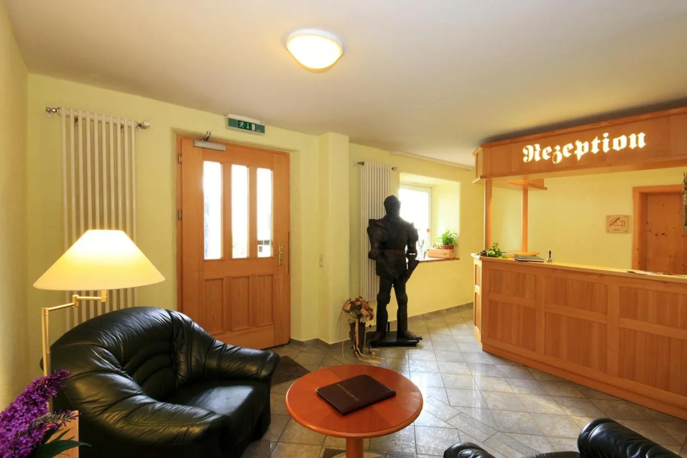 Lobby or reception in Hotel Trasen
