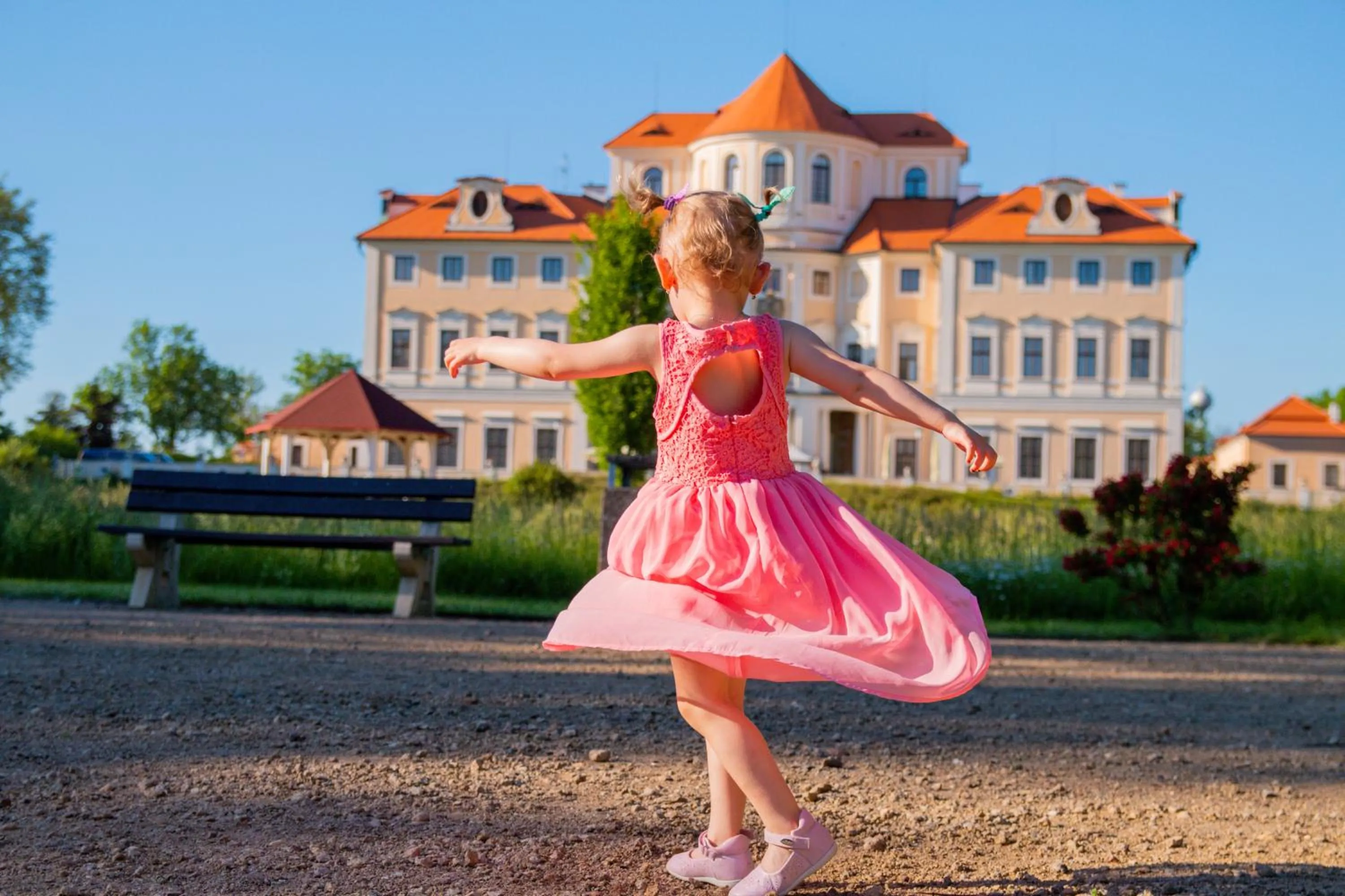 Facade/entrance in Château Liblice