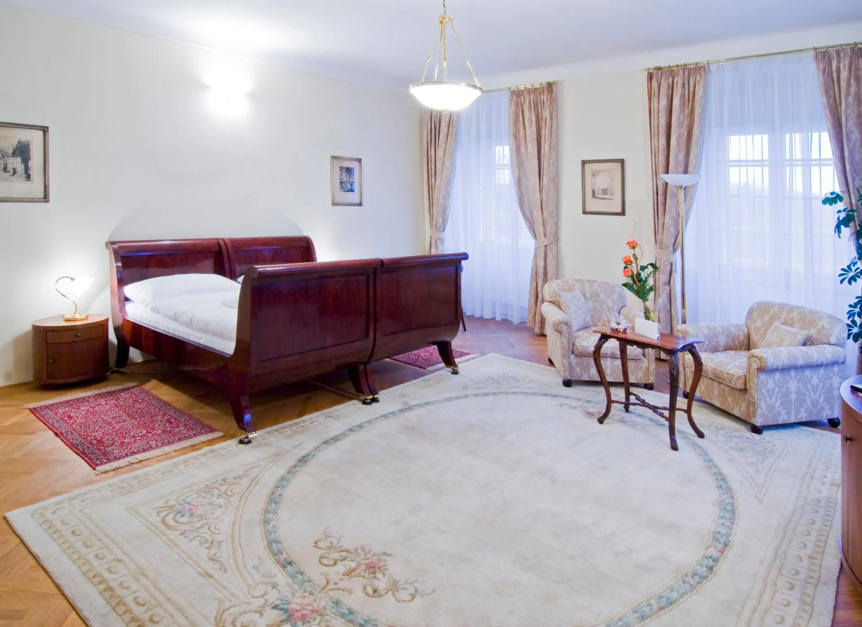 Bed in Château Liblice