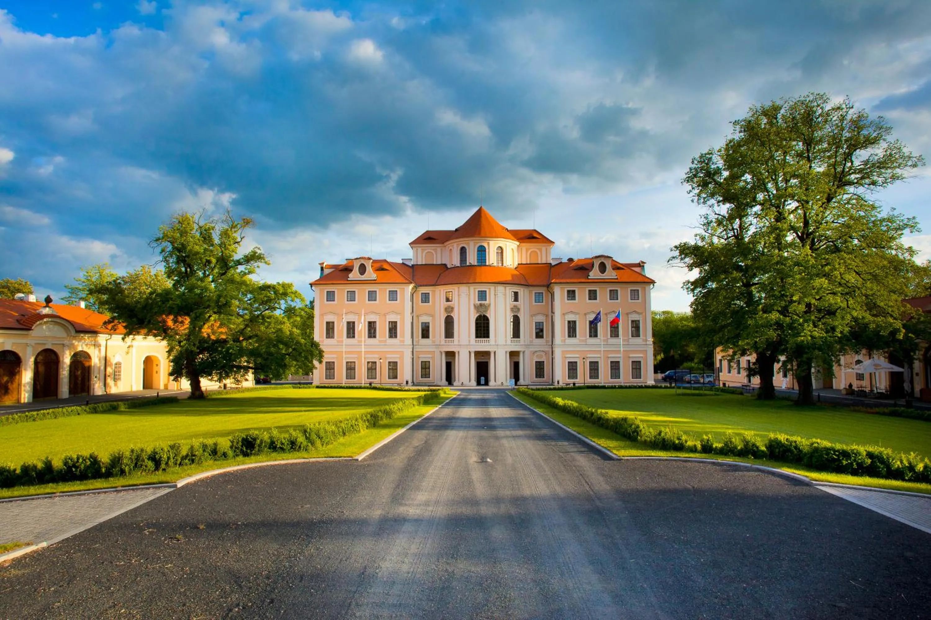 Property building in Château Liblice