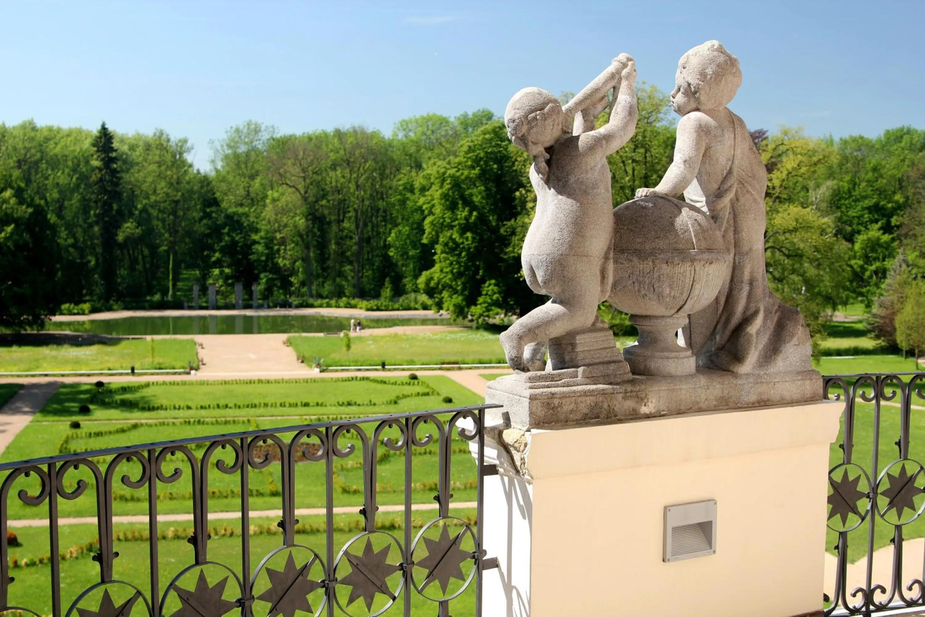 Garden in Château Liblice