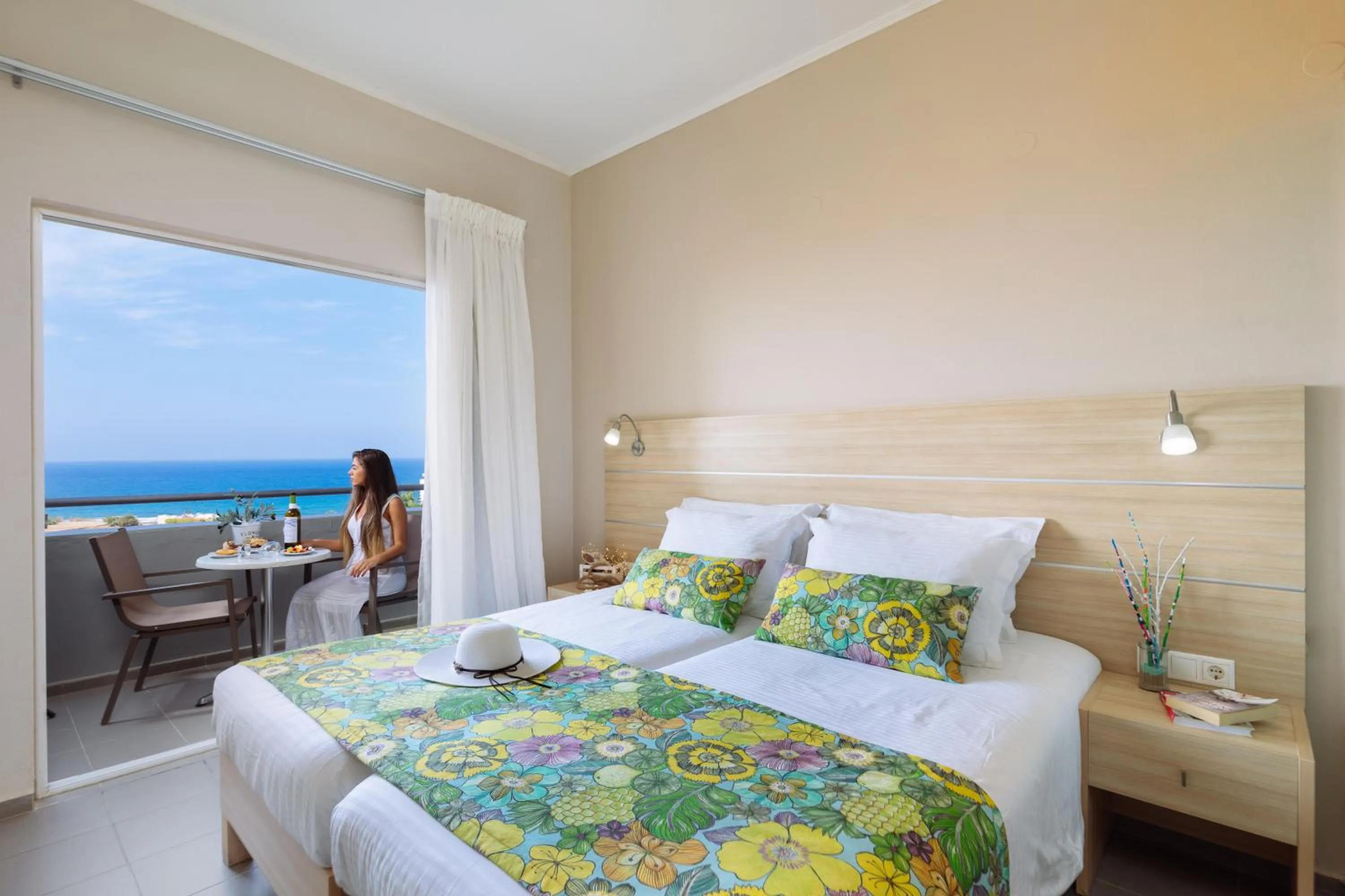 Bed in Oasis Scaleta Hotel