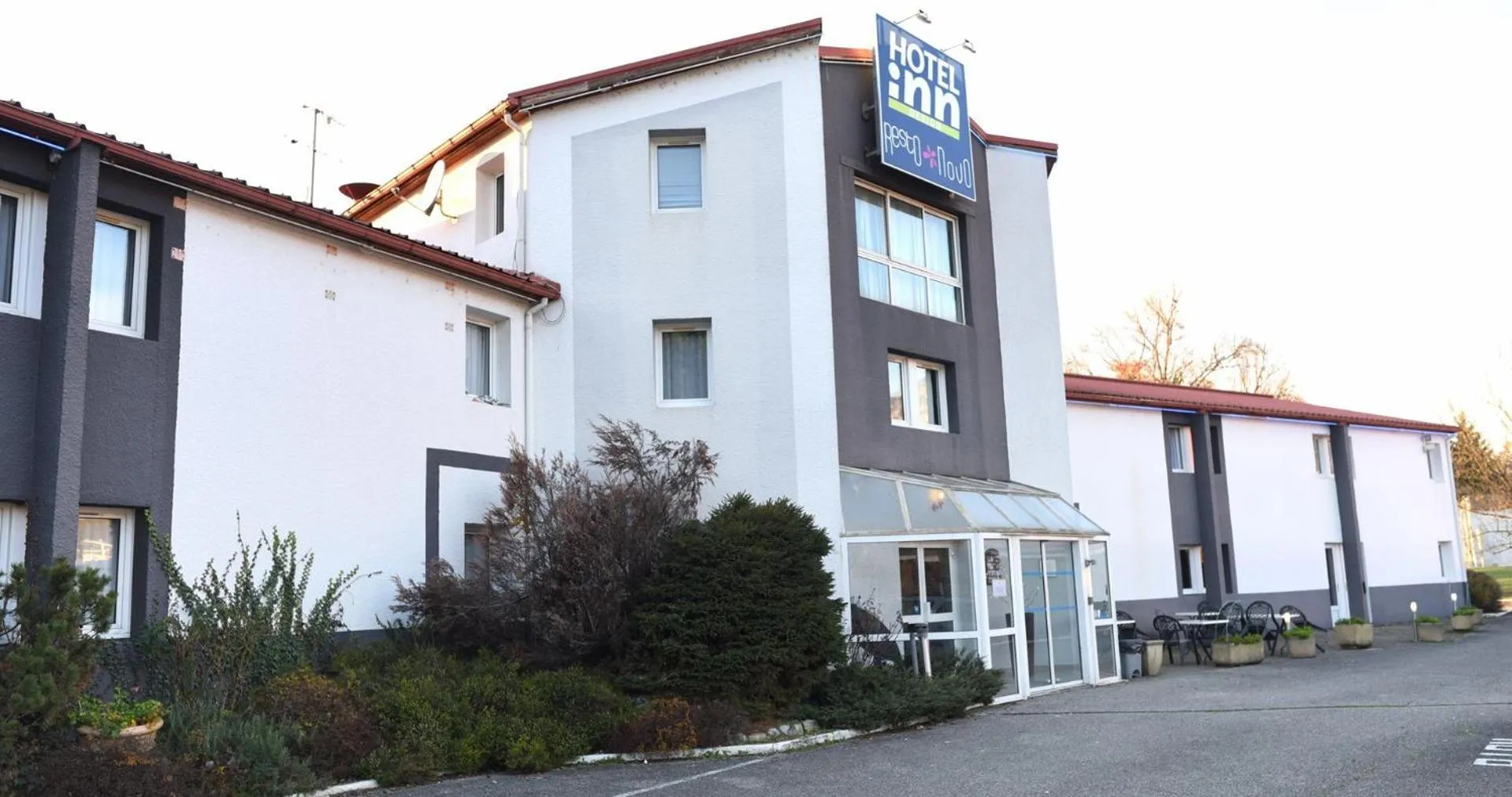 Property building in Hôtel Inn Chambéry