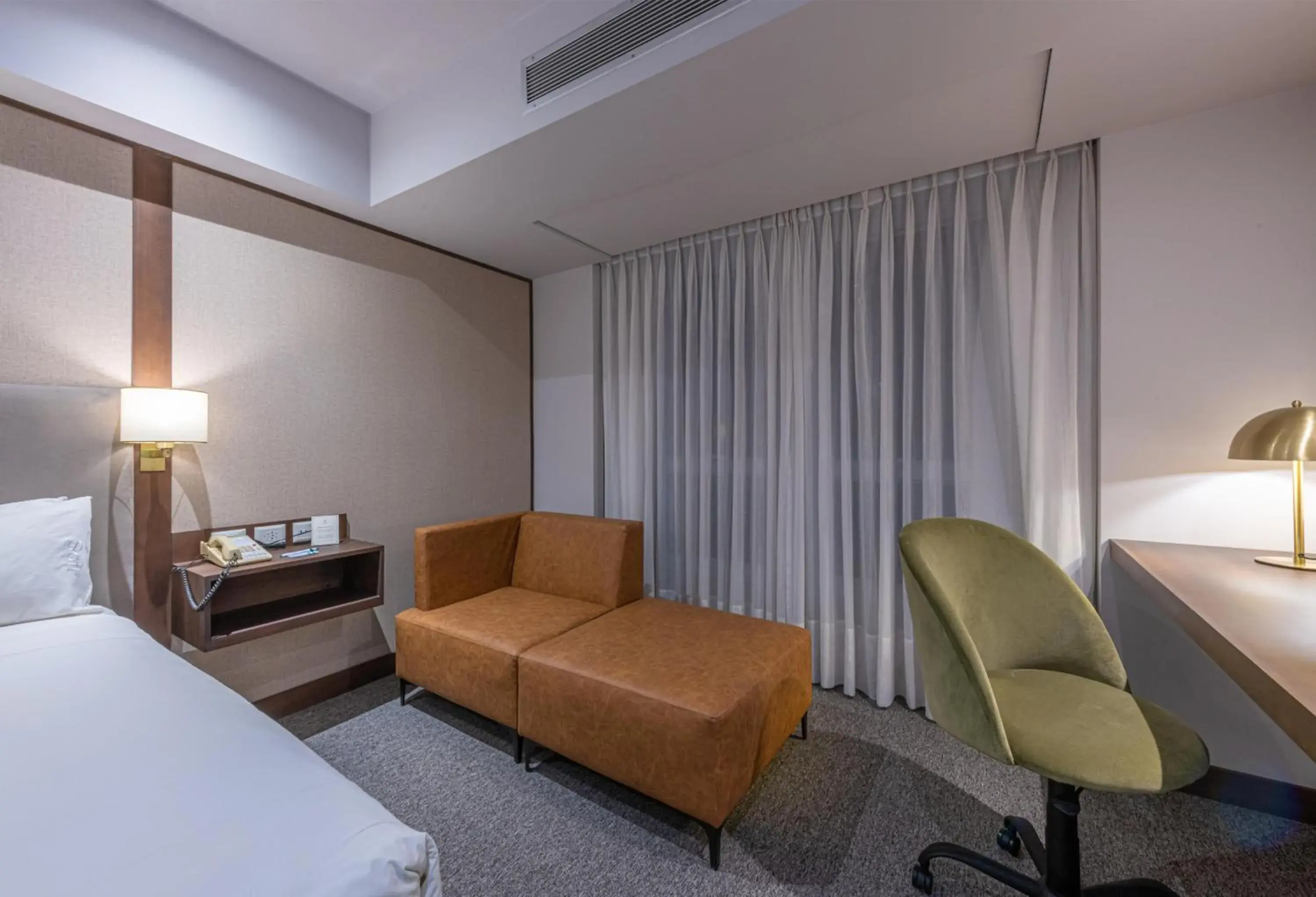 Bed in Holiday Inn Cordoba by IHG Bed in Holiday Inn Cordoba by IHG