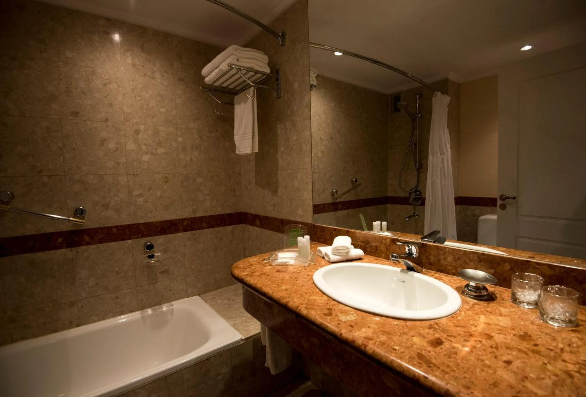 Bedroom in Holiday Inn Cordoba by IHG