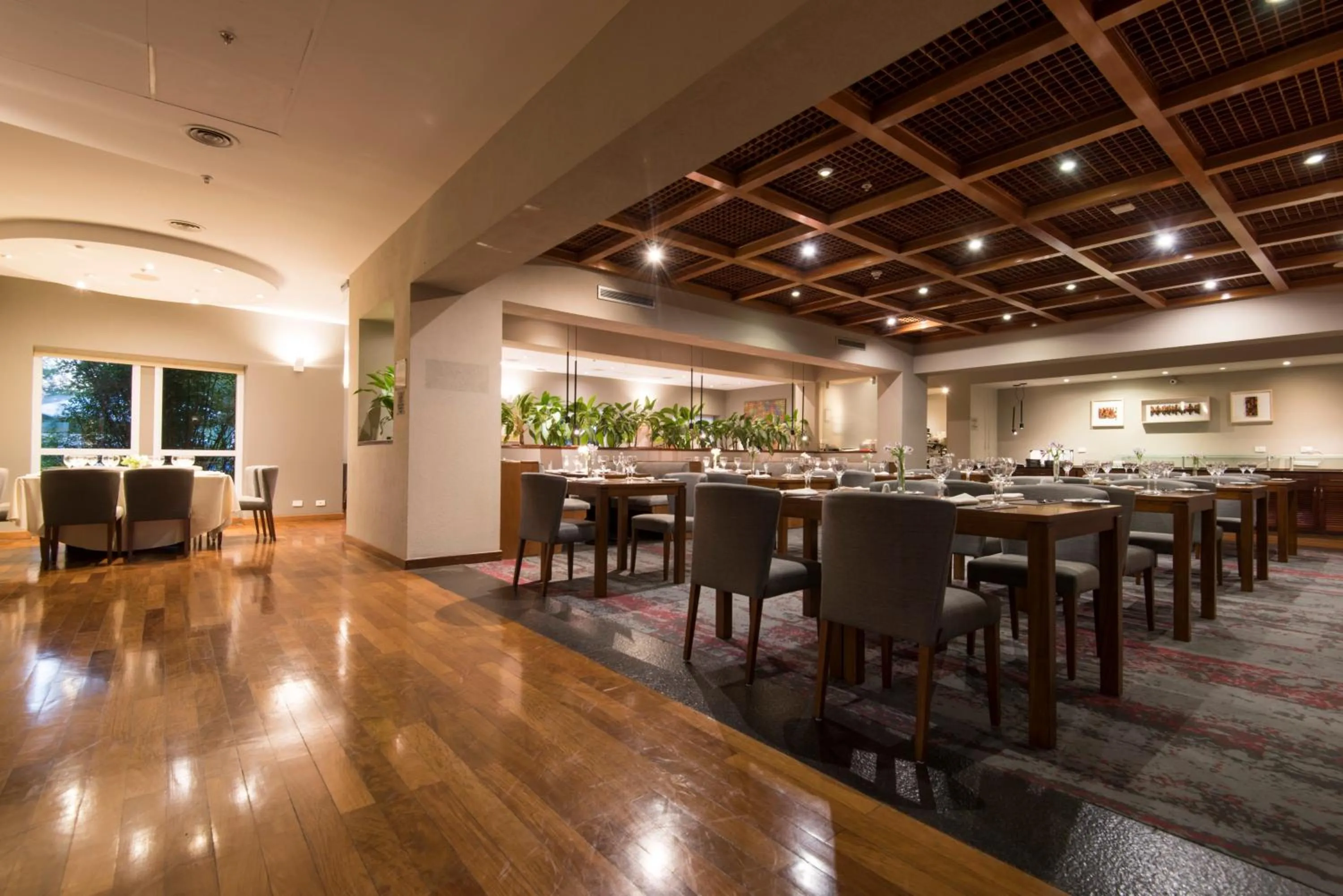 Restaurant/places to eat in Holiday Inn Cordoba by IHG