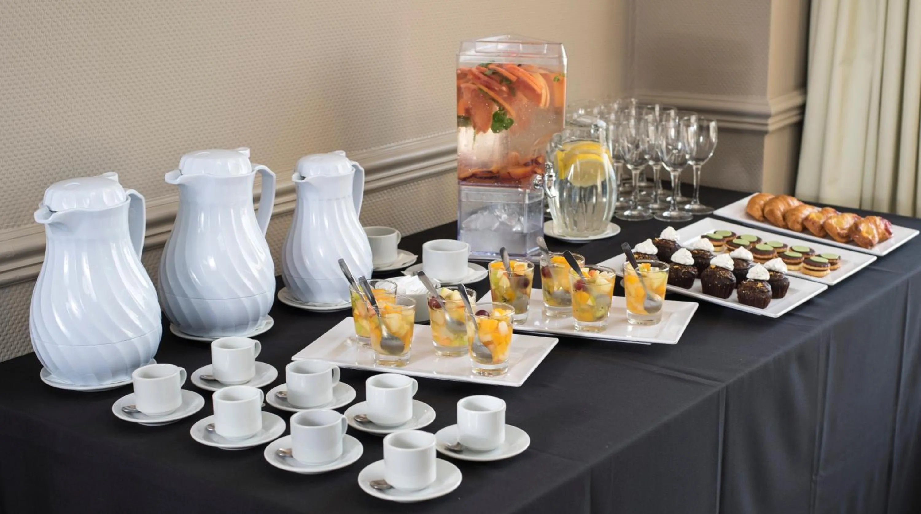 Meeting/conference room in Holiday Inn Cordoba by IHG