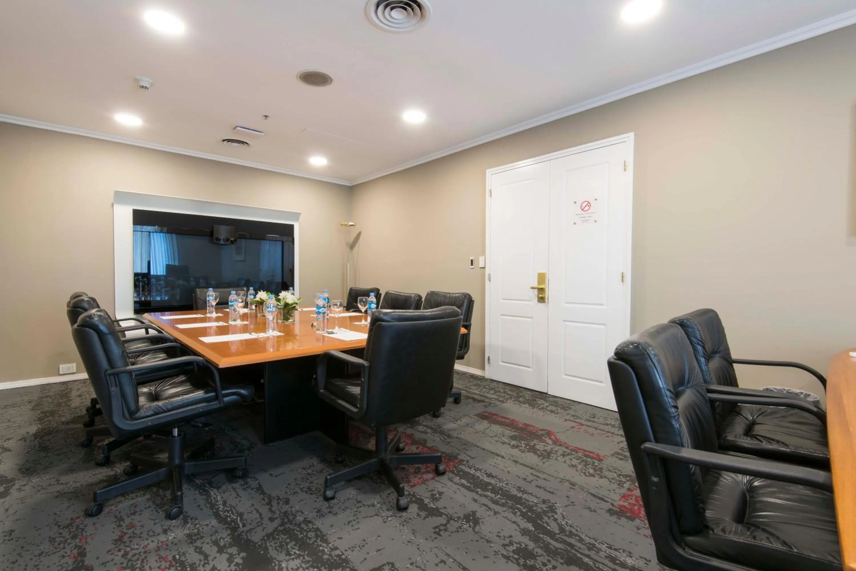 Meeting/conference room in Holiday Inn Cordoba by IHG