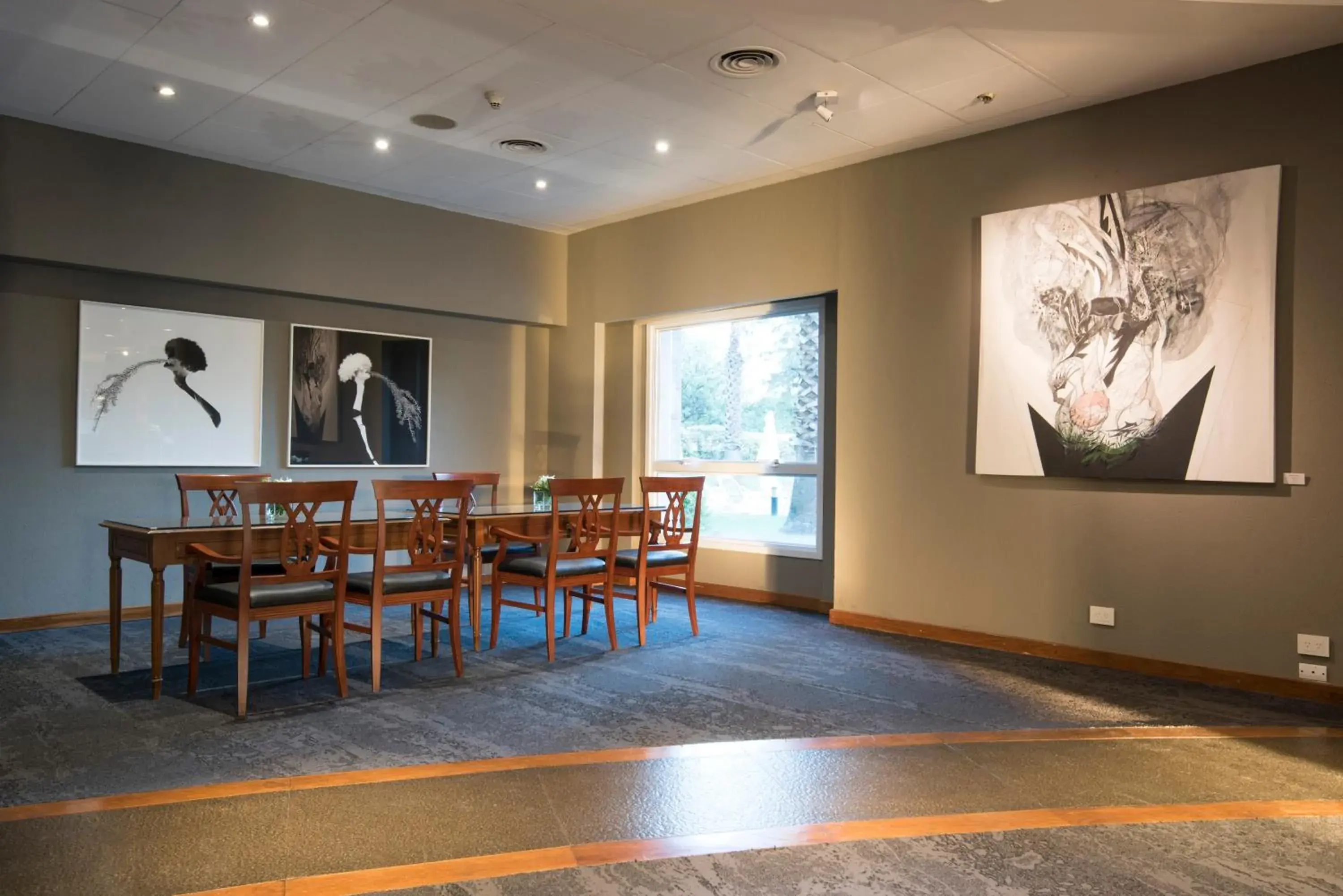 Property building in Holiday Inn Cordoba by IHG Property building in Holiday Inn Cordoba by IHG