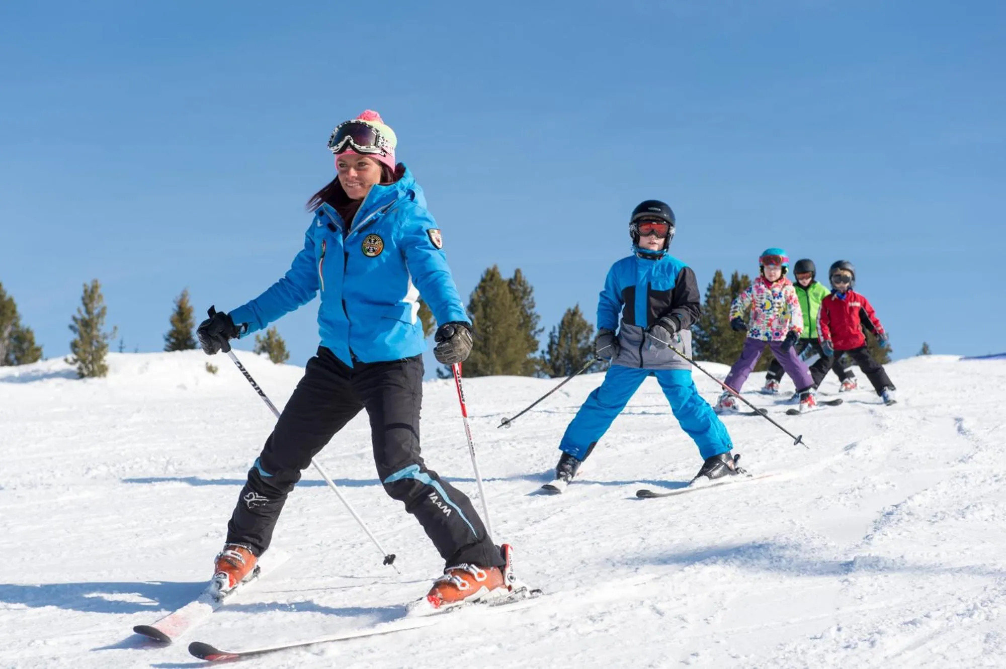 Skiing in Azalea Park Hotel
