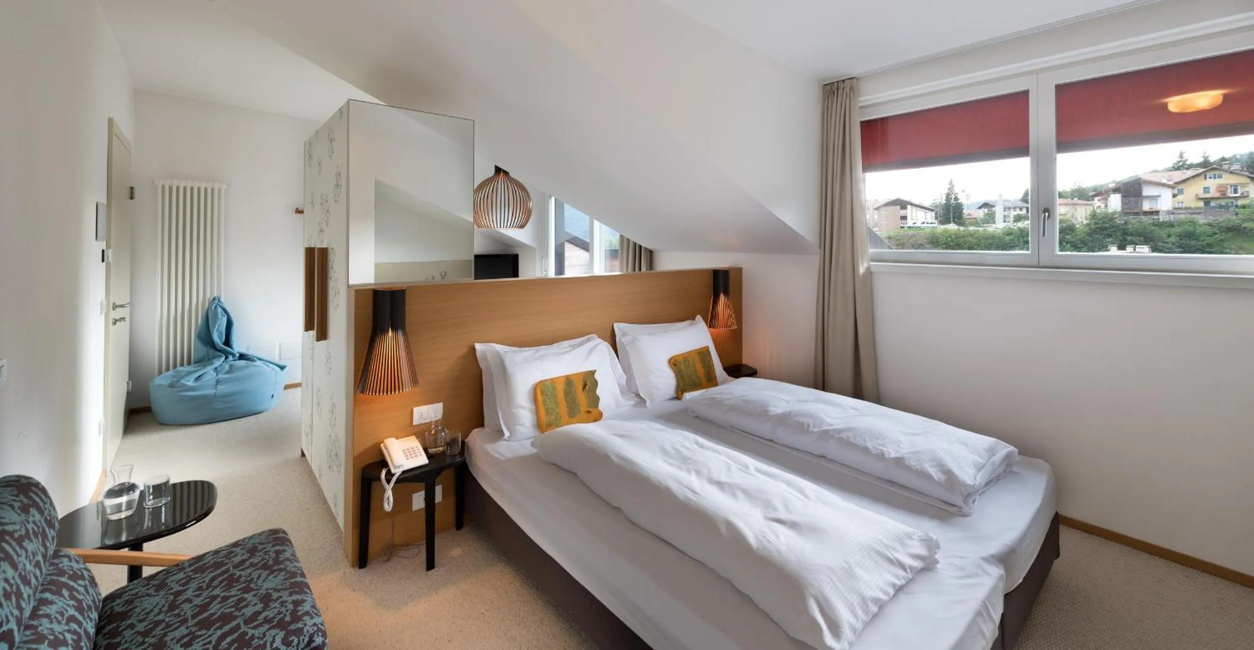 Bed in Azalea Park Hotel