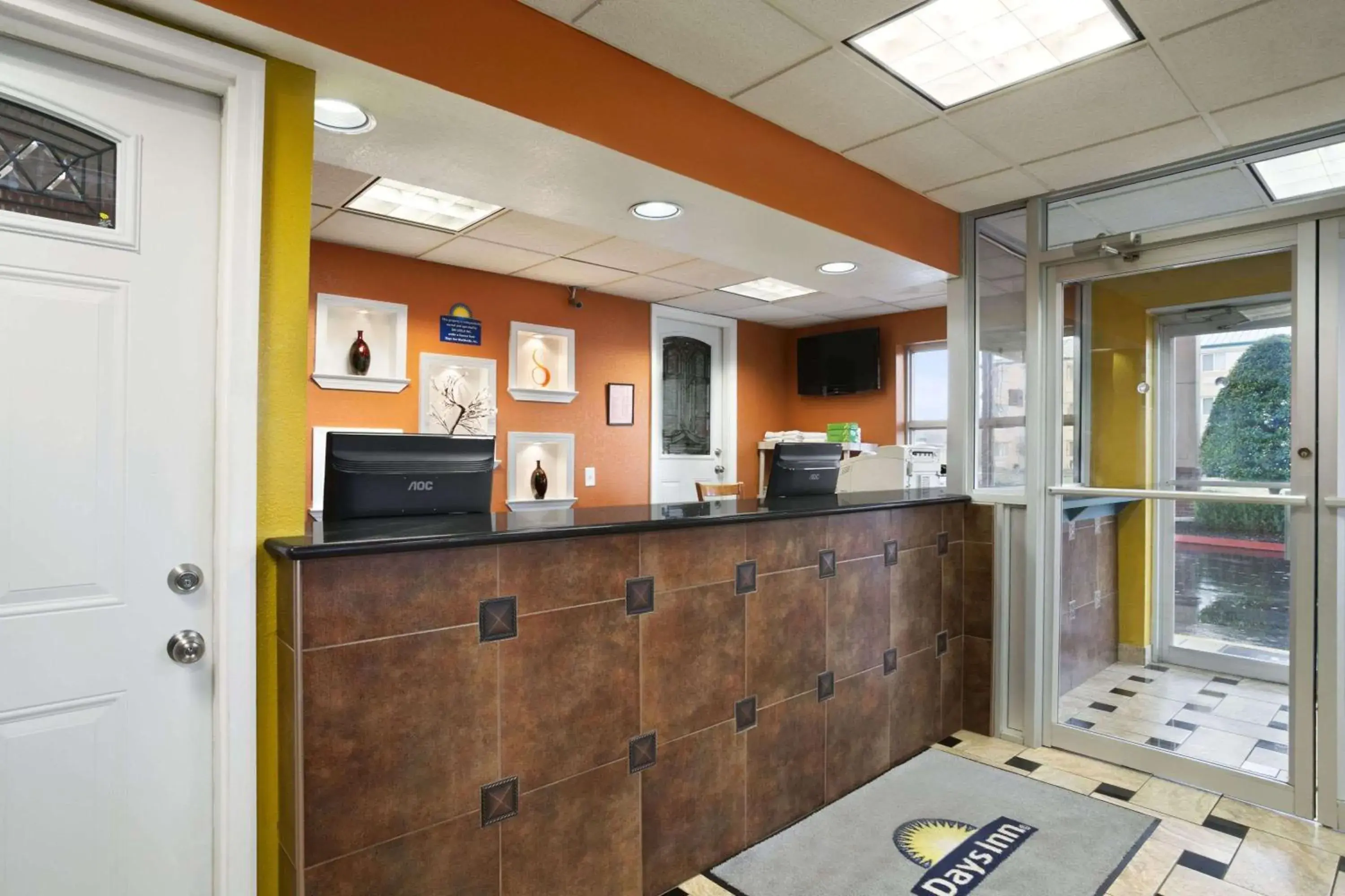 Lobby or reception in Days Inn by Wyndham Airport Nashville East Lobby or reception in Days Inn by Wyndham Airport Nashville East