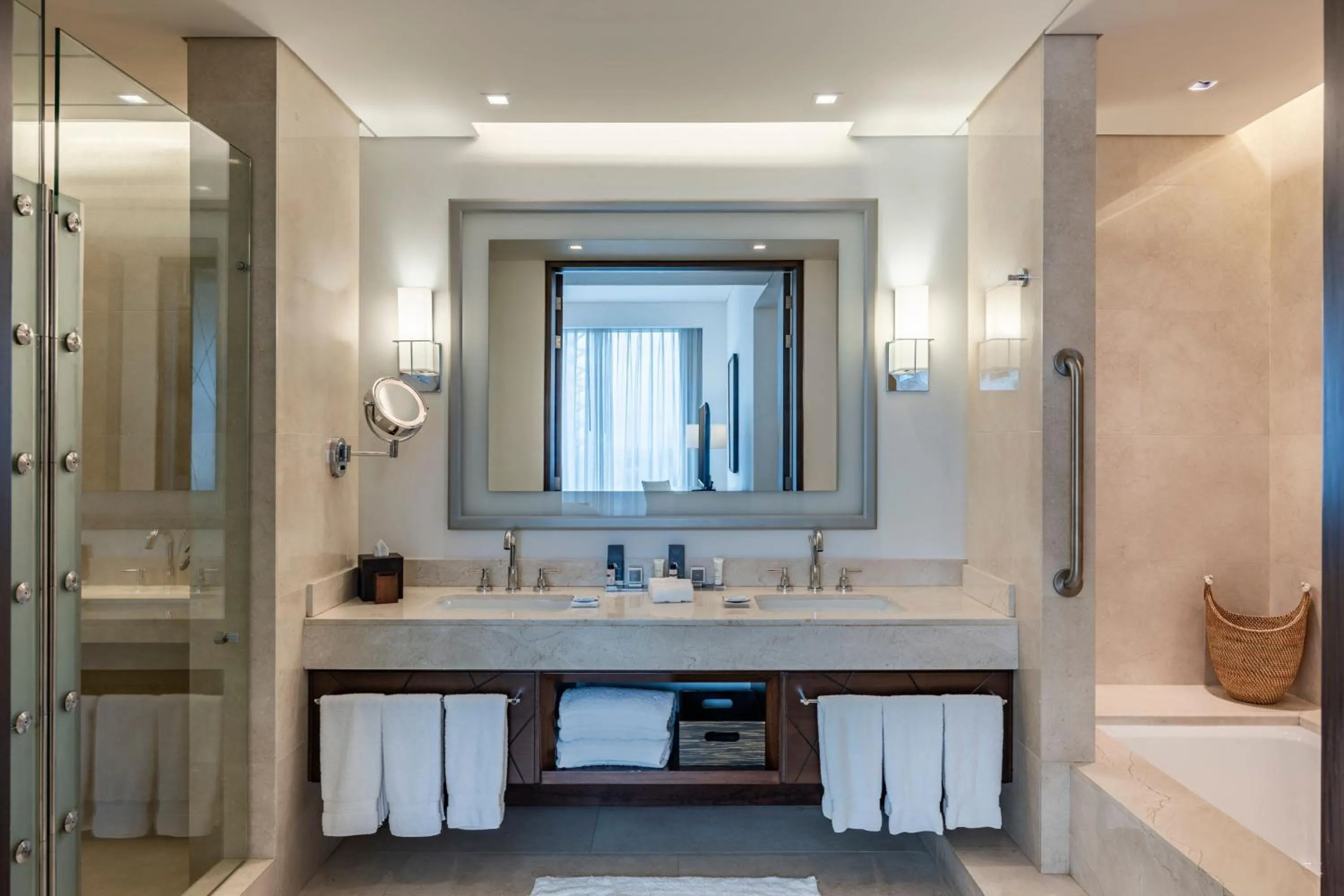 Bedroom in Bogotá Marriott Hotel