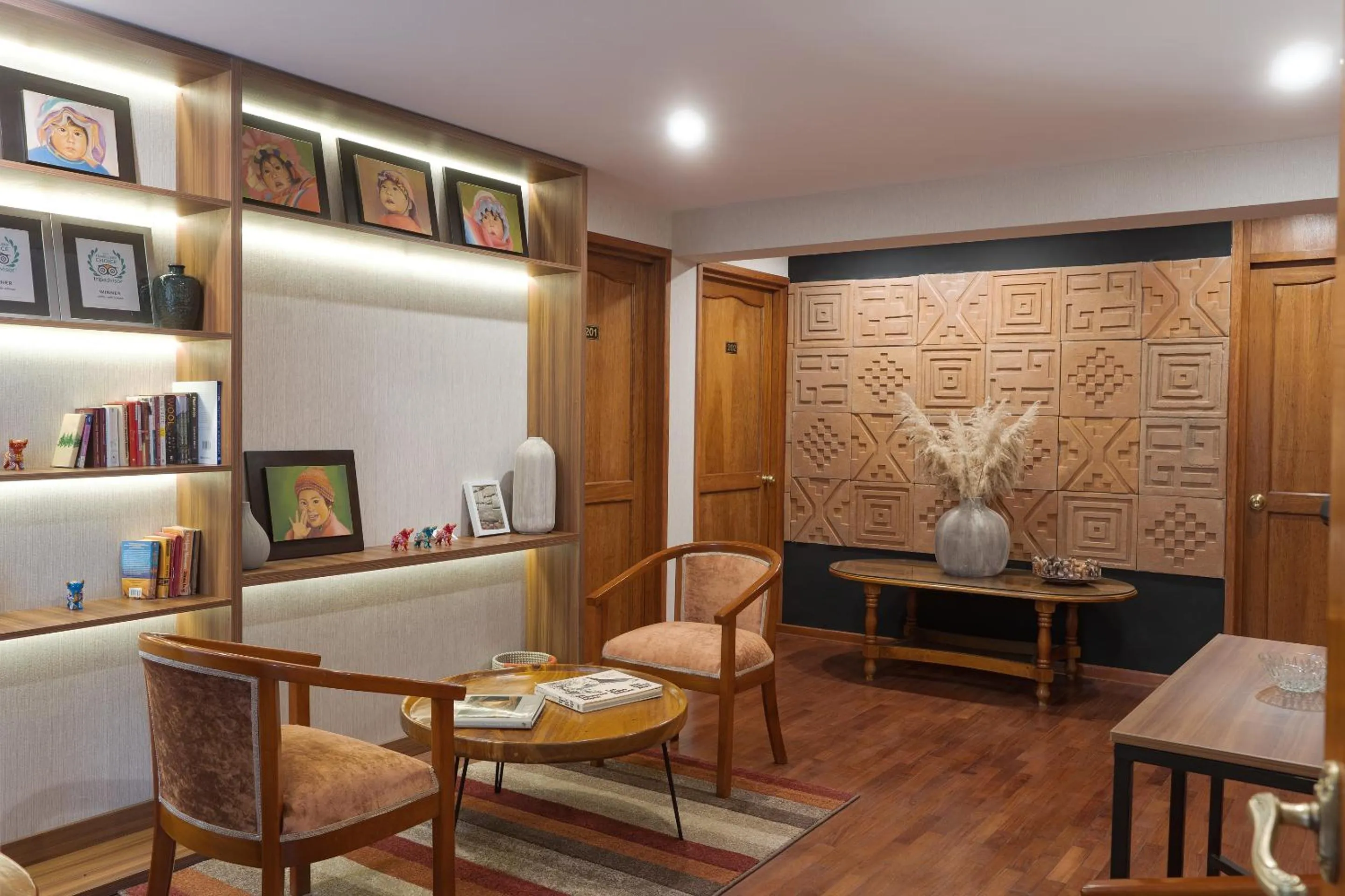 Library in Torre Dorada Cusco