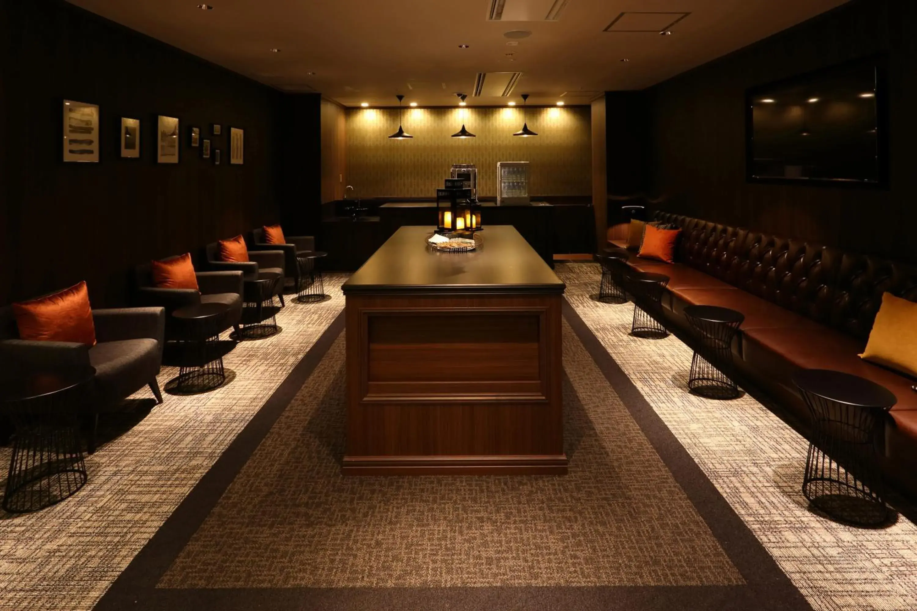 Lounge or bar in Yokohama Sakuragicho Washington Hotel Lounge or bar in Yokohama Sakuragicho Washington Hotel