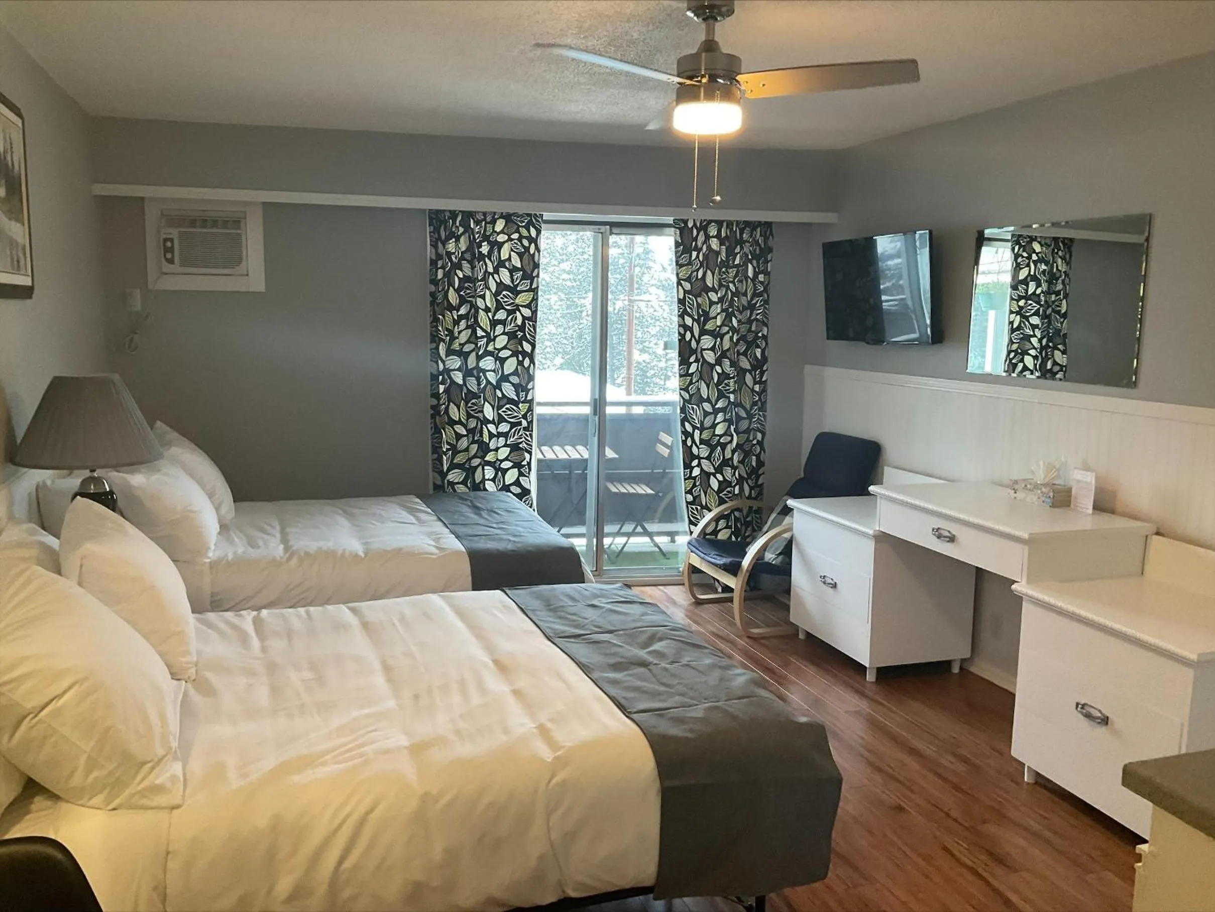 Bed in Celadon Lodge