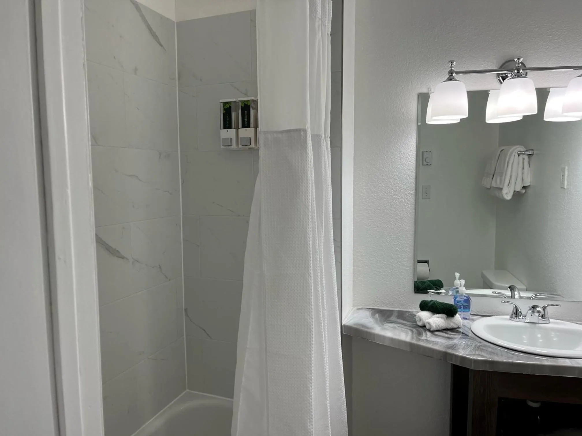 Shower in Celadon Lodge