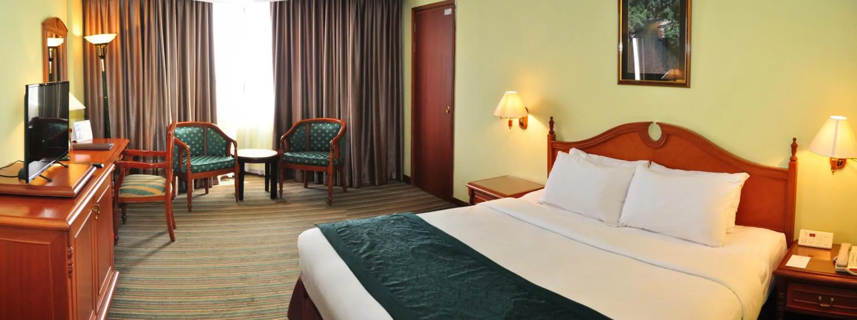 Bed in Mulia Hotel Bed in Mulia Hotel