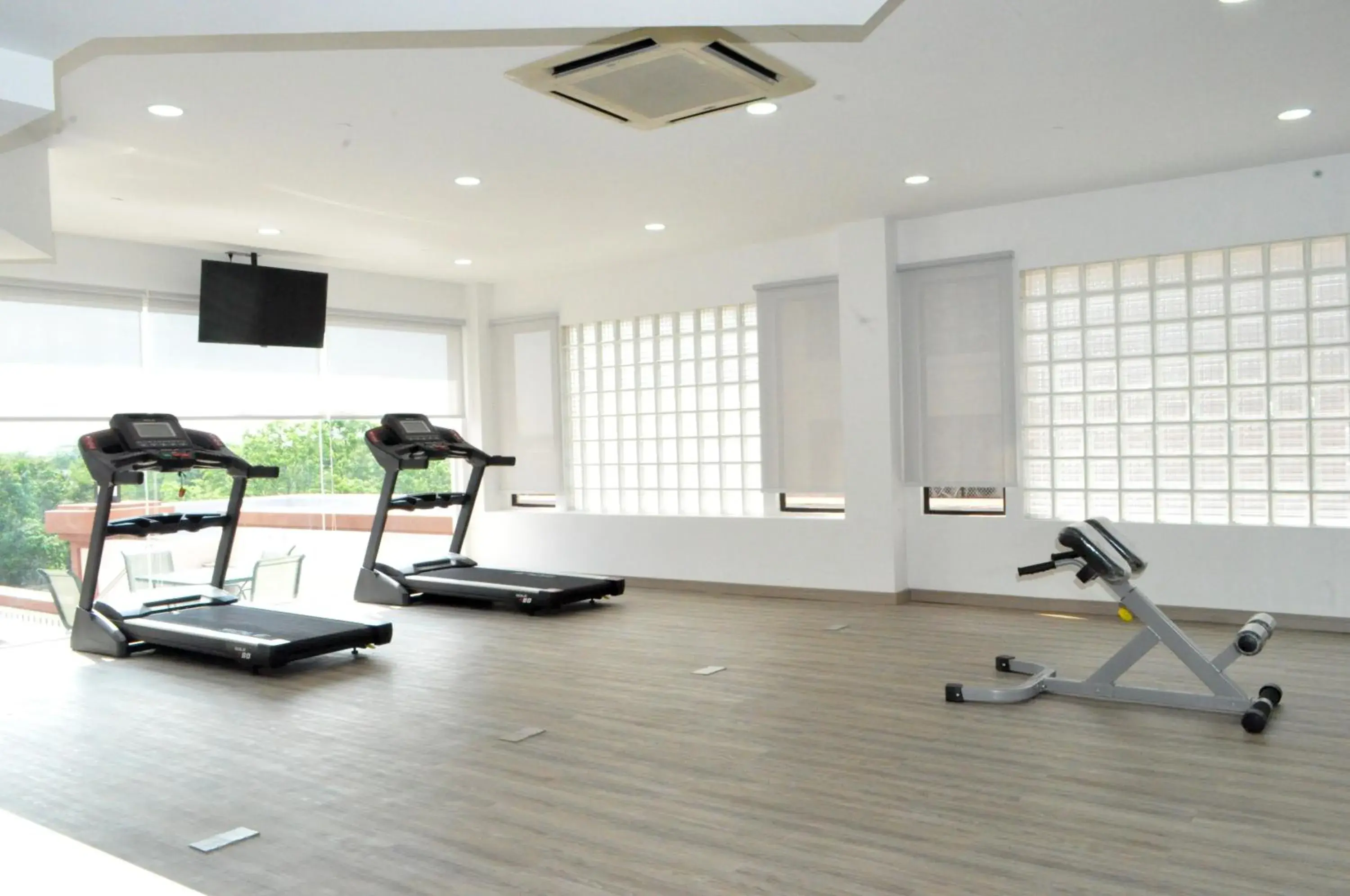 Fitness centre/facilities in Mulia Hotel Fitness centre/facilities in Mulia Hotel