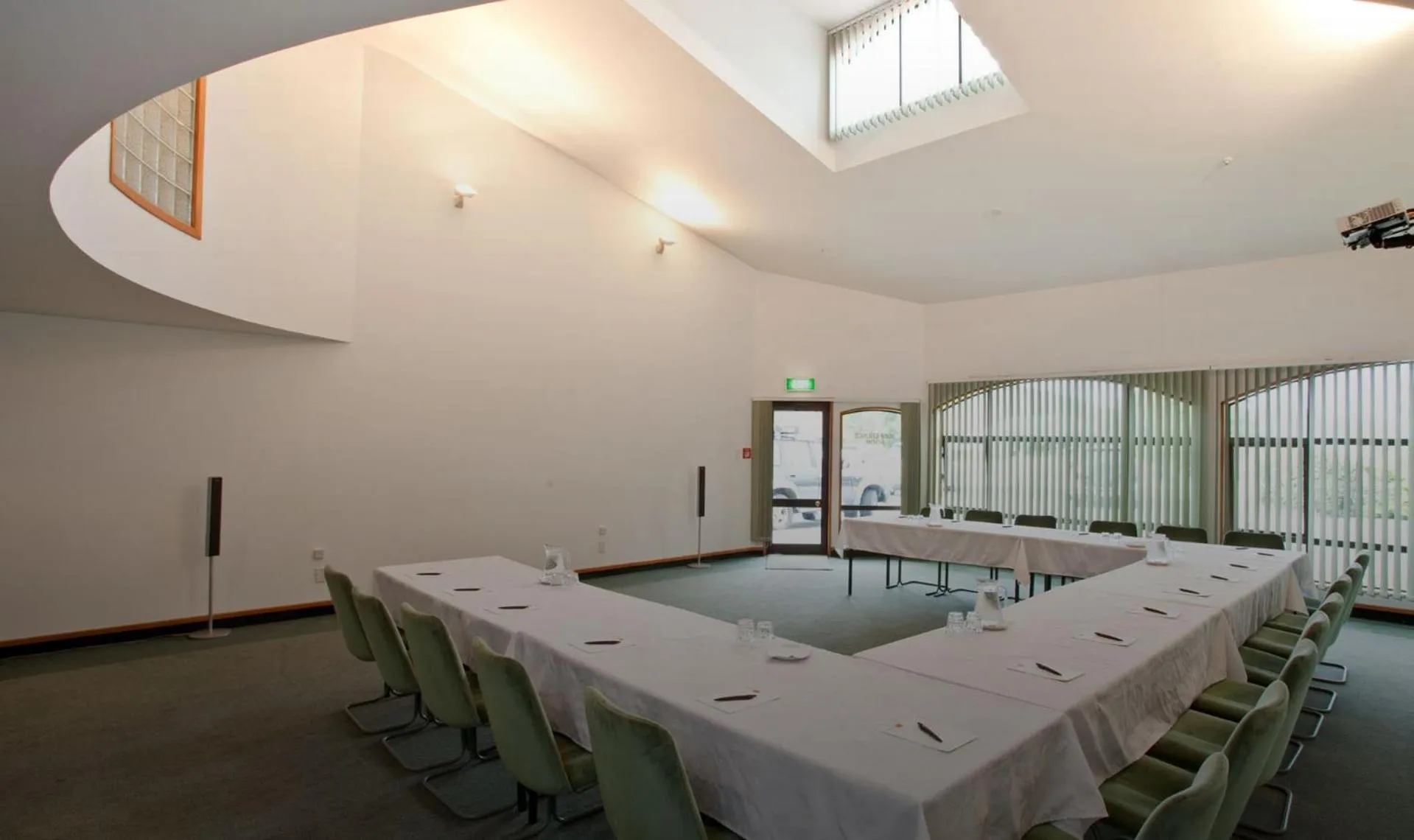 Meeting/conference room in Distinction Mackenzie Country Hotel