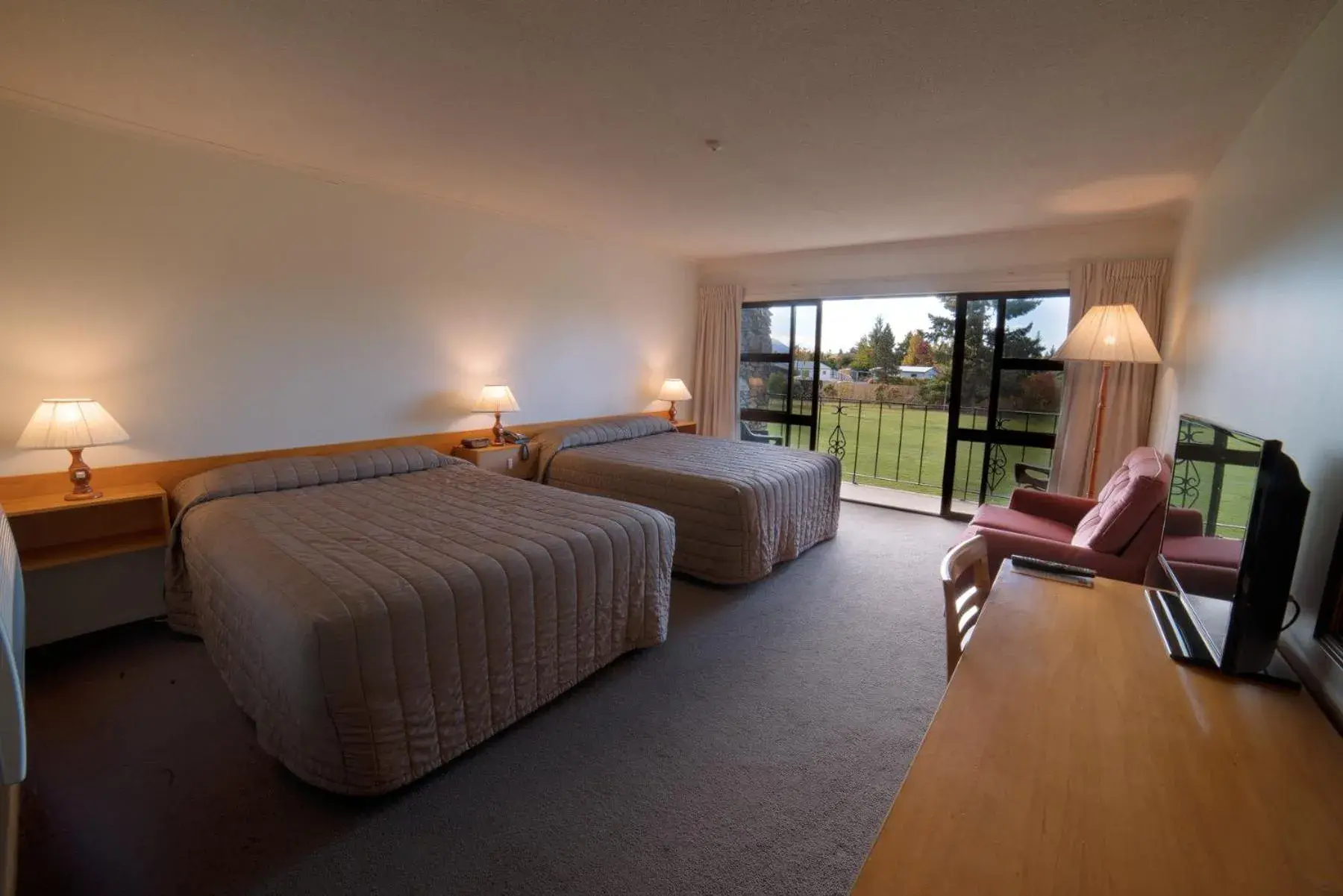 Standard Twin Room in Distinction Mackenzie Country Hotel Standard Twin Room in Distinction Mackenzie Country Hotel