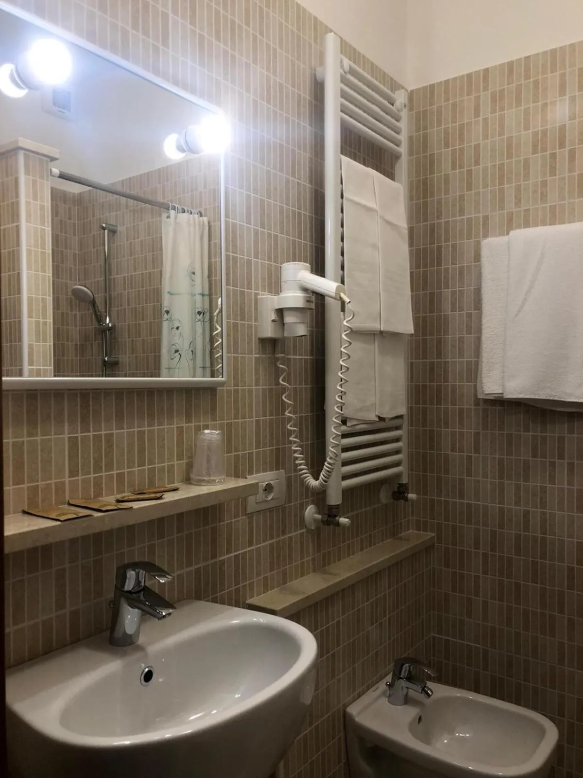 Bathroom in Hotel Fiordaliso