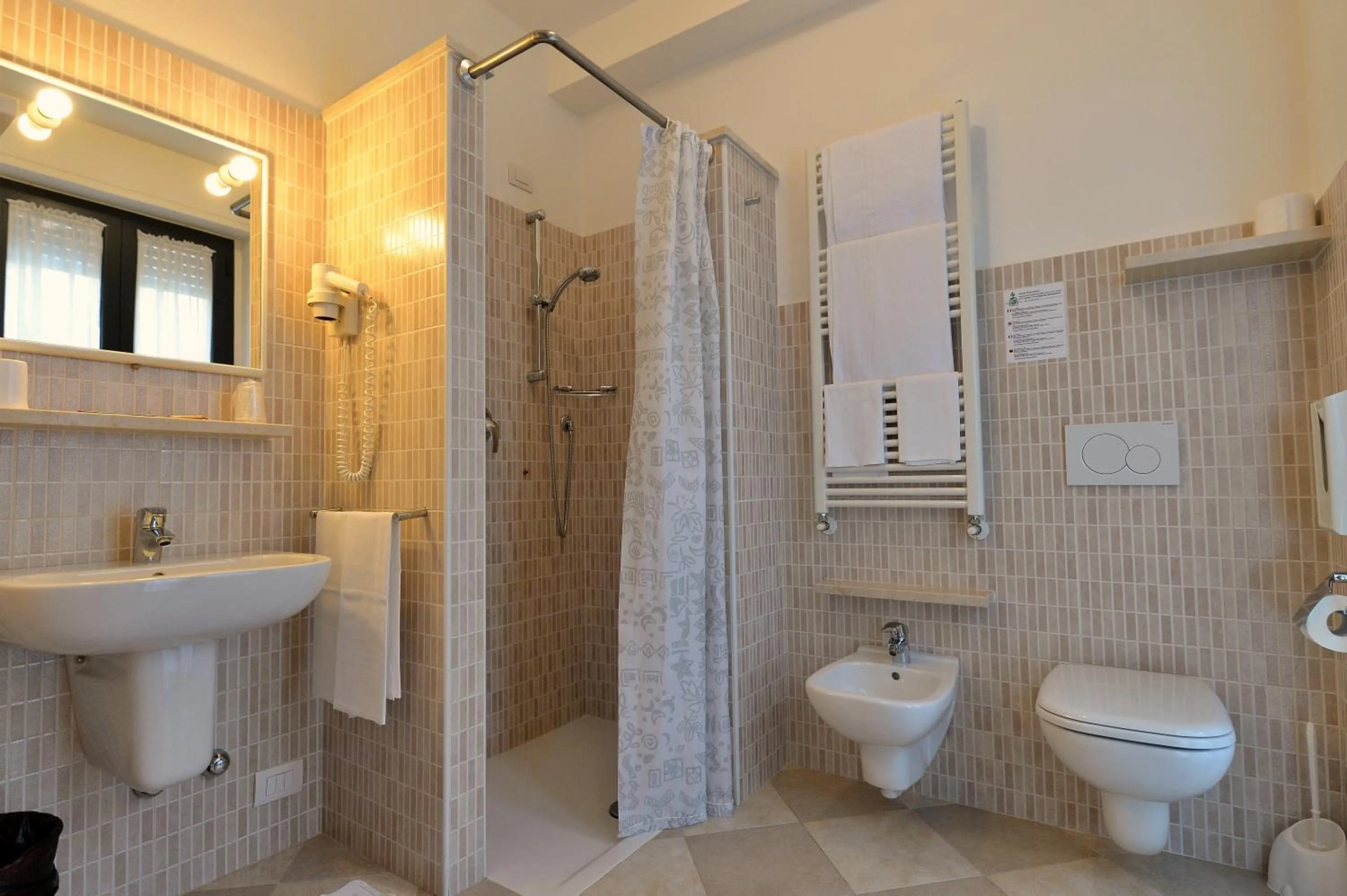 Bathroom in Hotel Fiordaliso