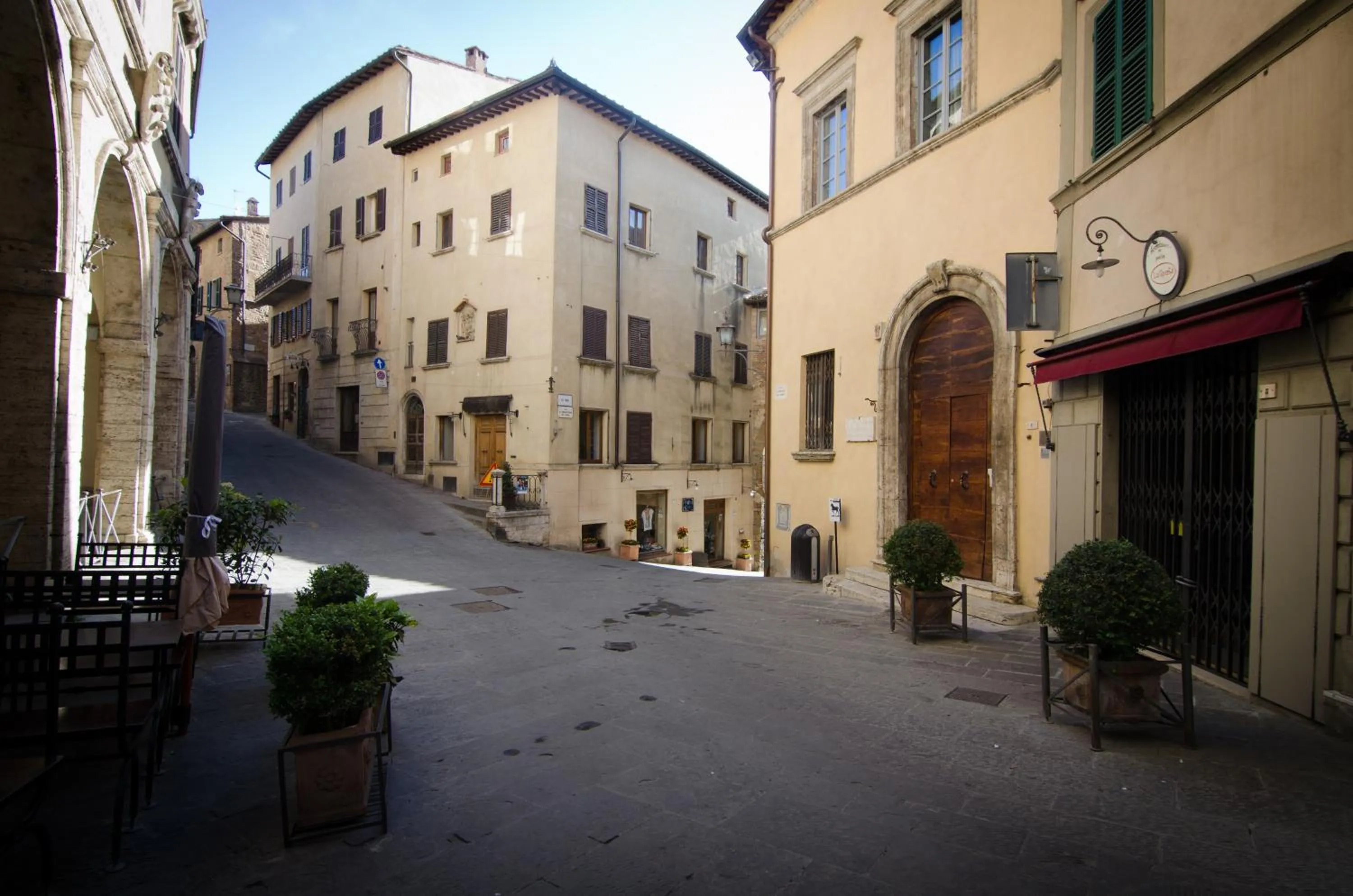 Facade/entrance in Dimora Dell'Erbe Rooms